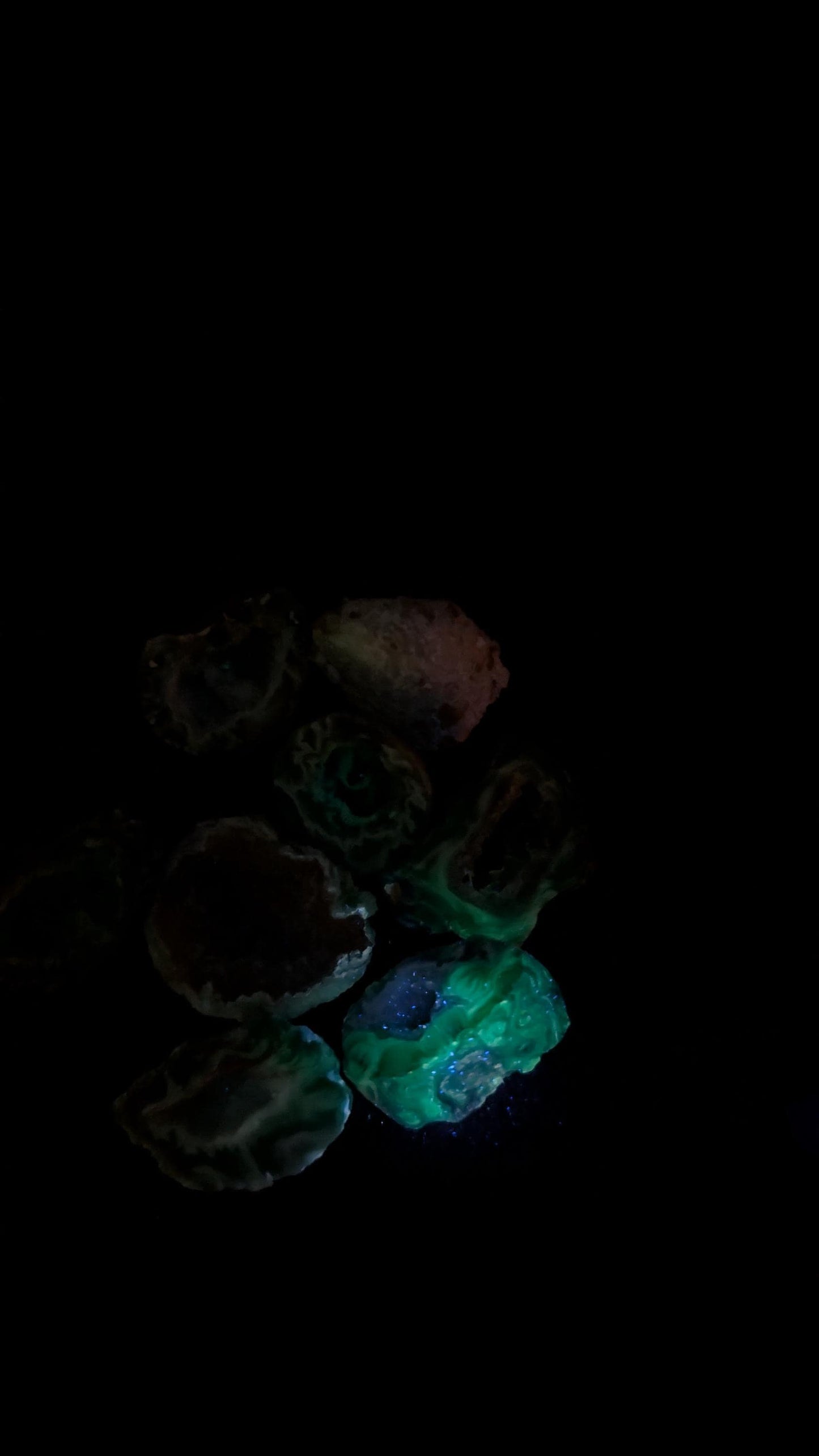 Geode Druzy – Brazil – UV Shortwave - Natural Sparkle