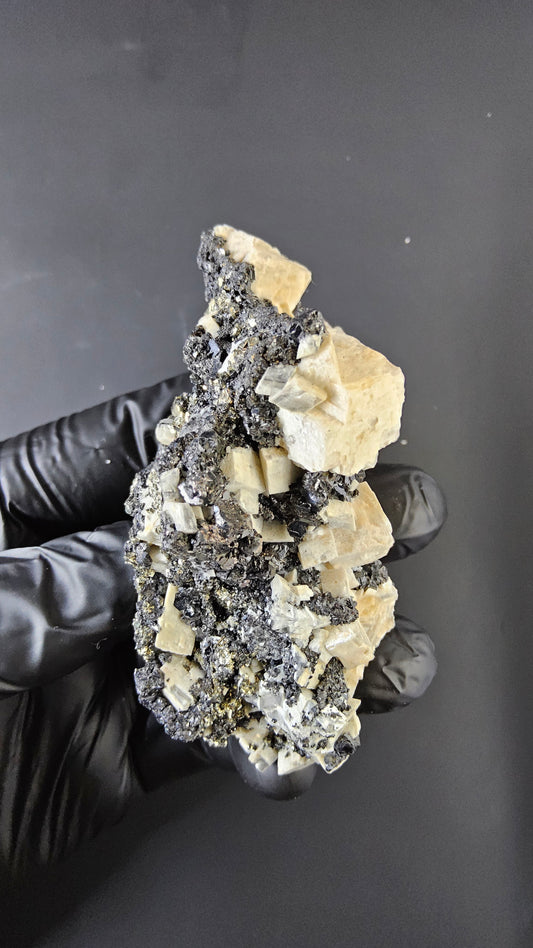 Ankerite with Dolomite, Sphalerite, and Pyrite
