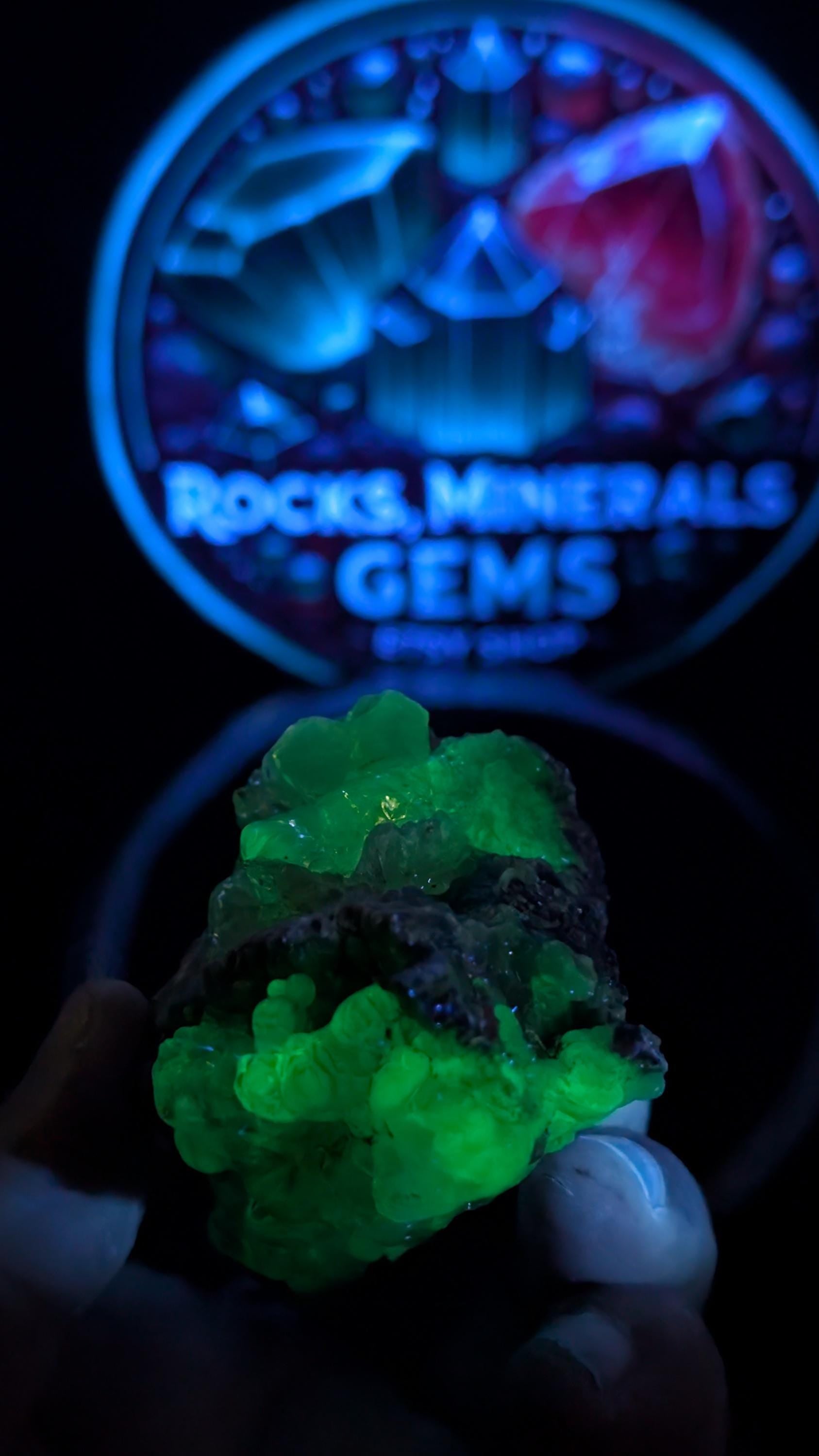 Hyalite Opal - Mexico - San Felipe - UV by Sacred Alchemy Studios