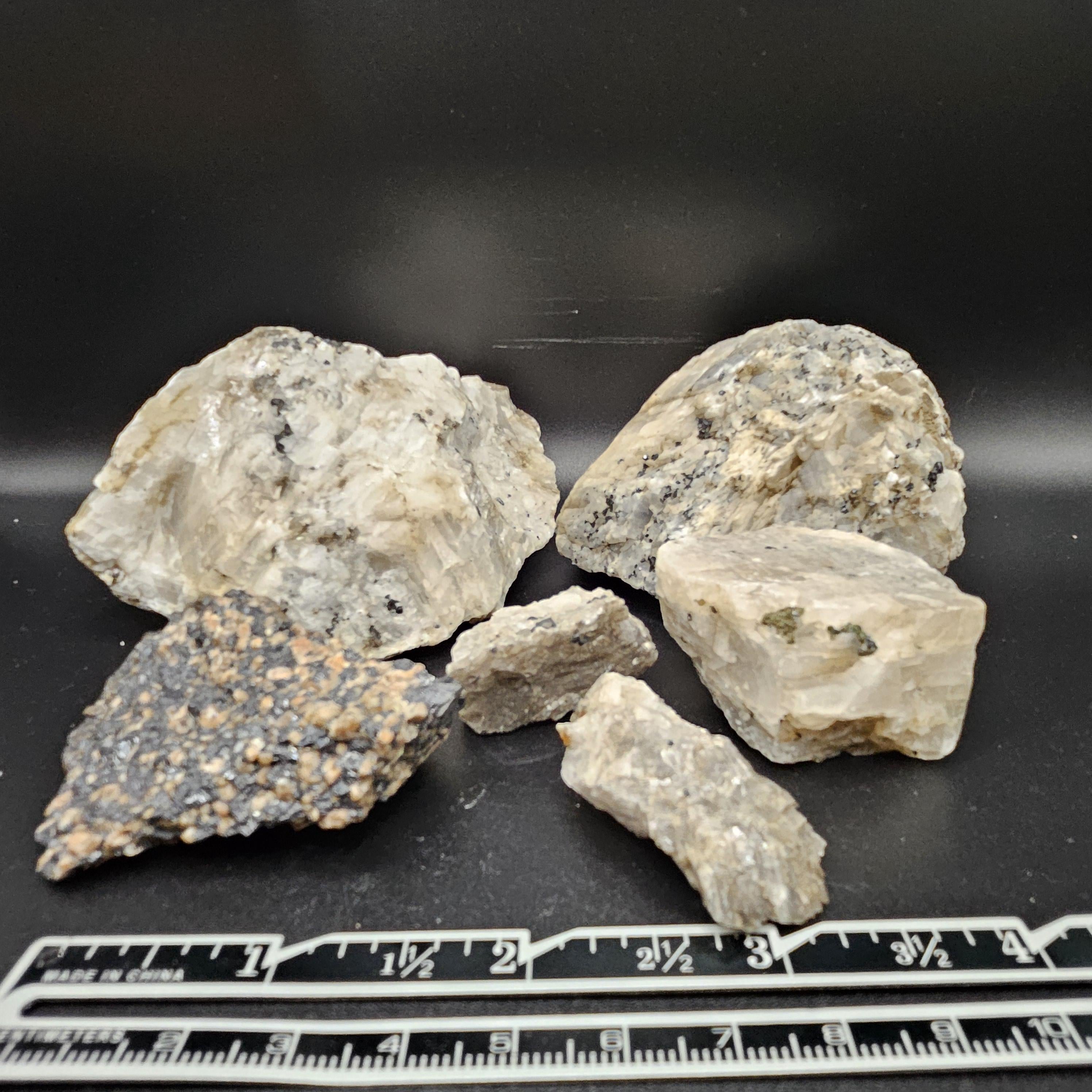 Franklin, NJ - Willemite, Calcite, and more - 200 grams - Fluorescent Mineral Mix