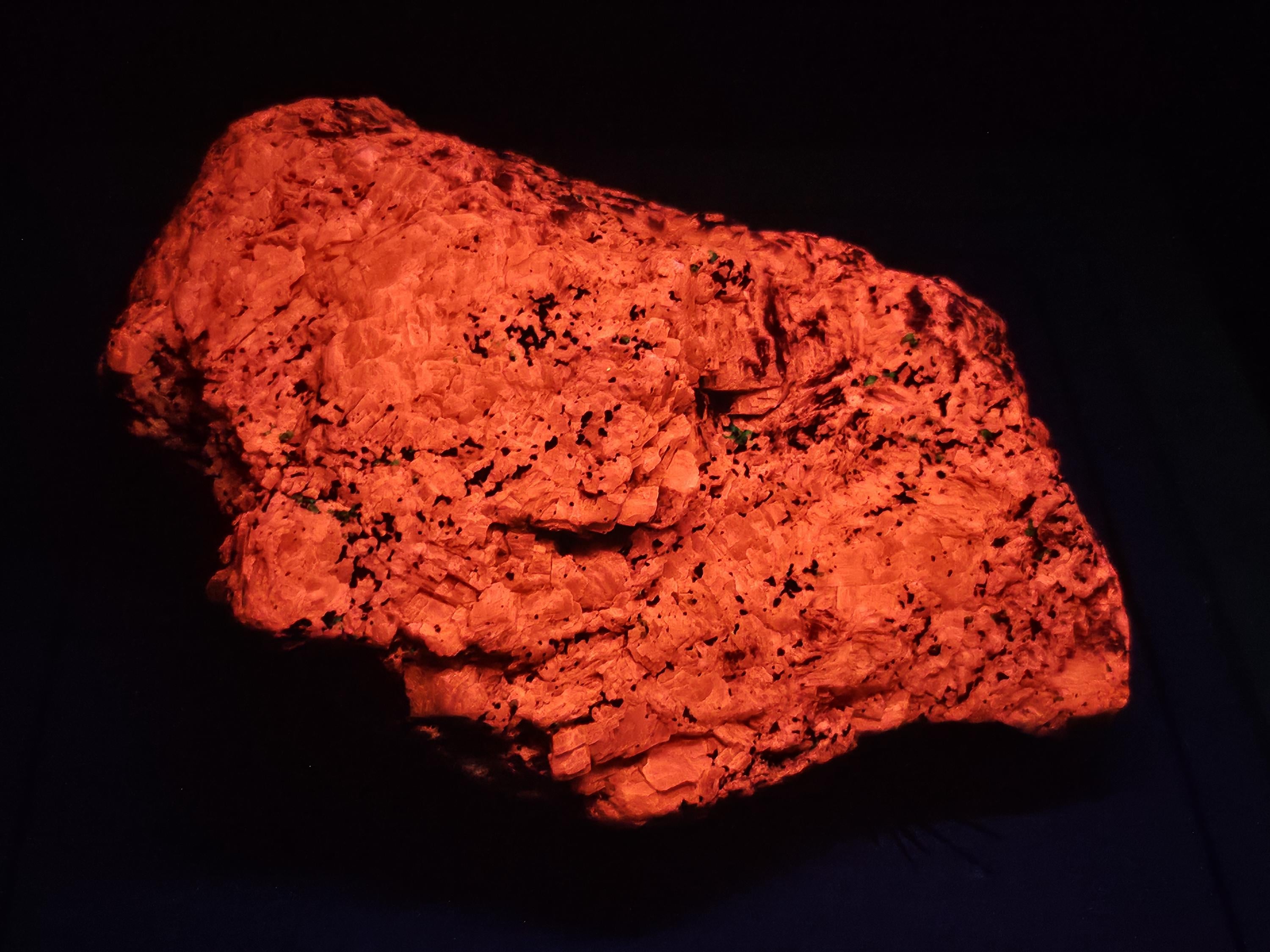 Franklin, NJ - Willemite, Calcite, and more - 450 grams - Fluorescent Mineral Mix by Sacred Alchemy Studios