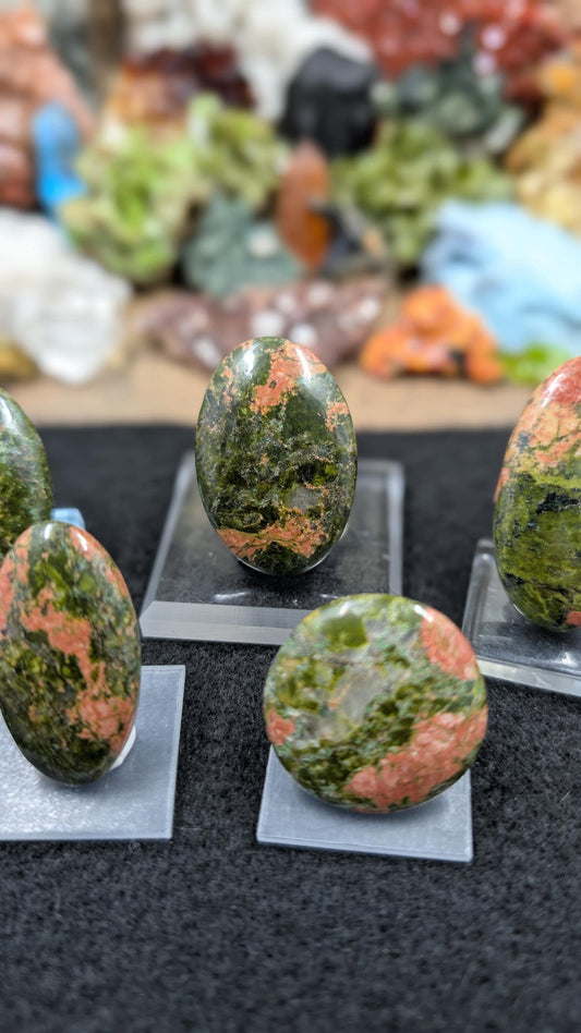 Unakite - India - 1 Cabochon - Earthy Green and Pink Tones