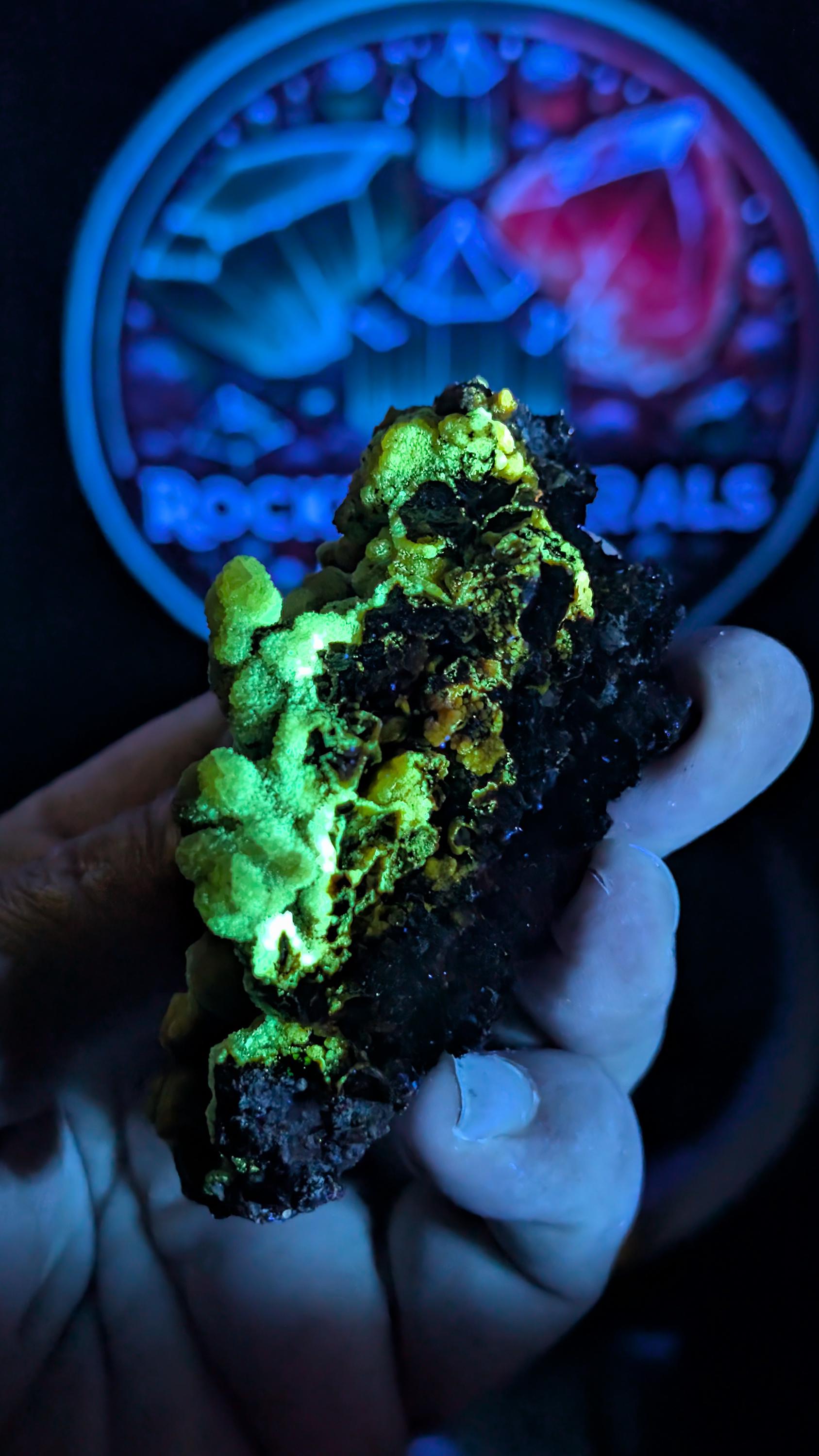 Zincite – Palmerton, Carbon County, Pennsylvania – Classic UV-Reactive Specimen by Sacred Alchemy Studios