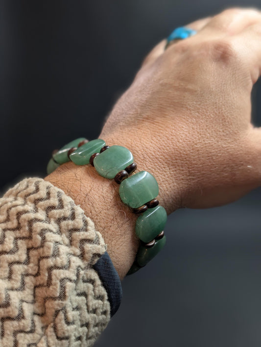 Green Aventurine – Antique Coconut Beads – Bracelet