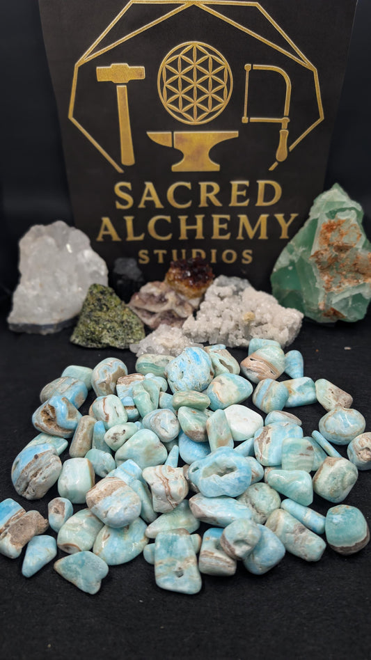 Calcite - Caribbean Blue Calcite – Pakistan – 100g of Tumbled Pieces