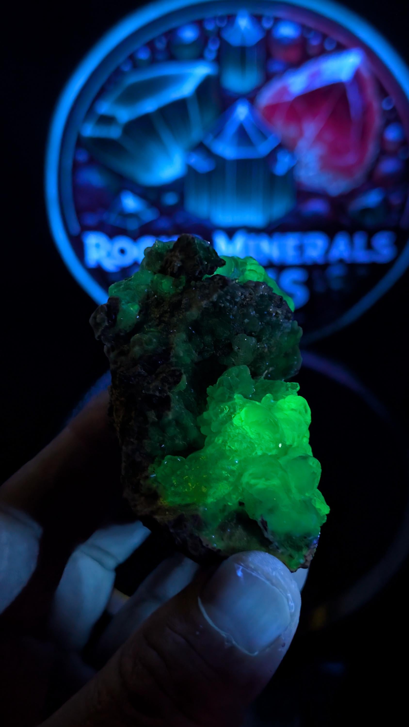 Hyalite Opal - Mexico - San Felipe - UV by Sacred Alchemy Studios