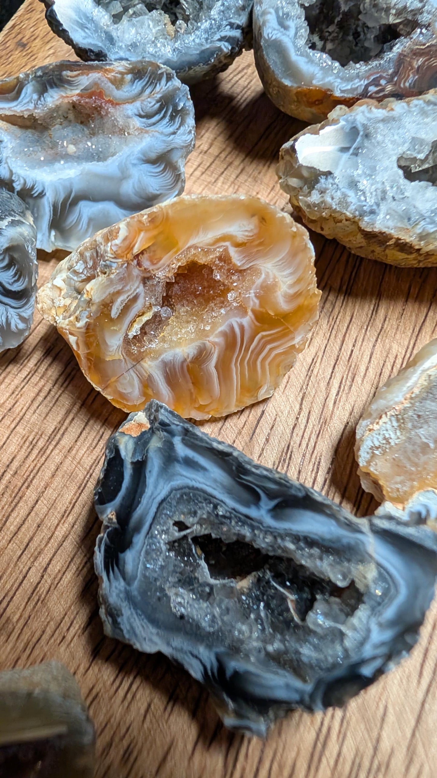 Geode Druzy – Brazil – UV Shortwave - Natural Sparkle