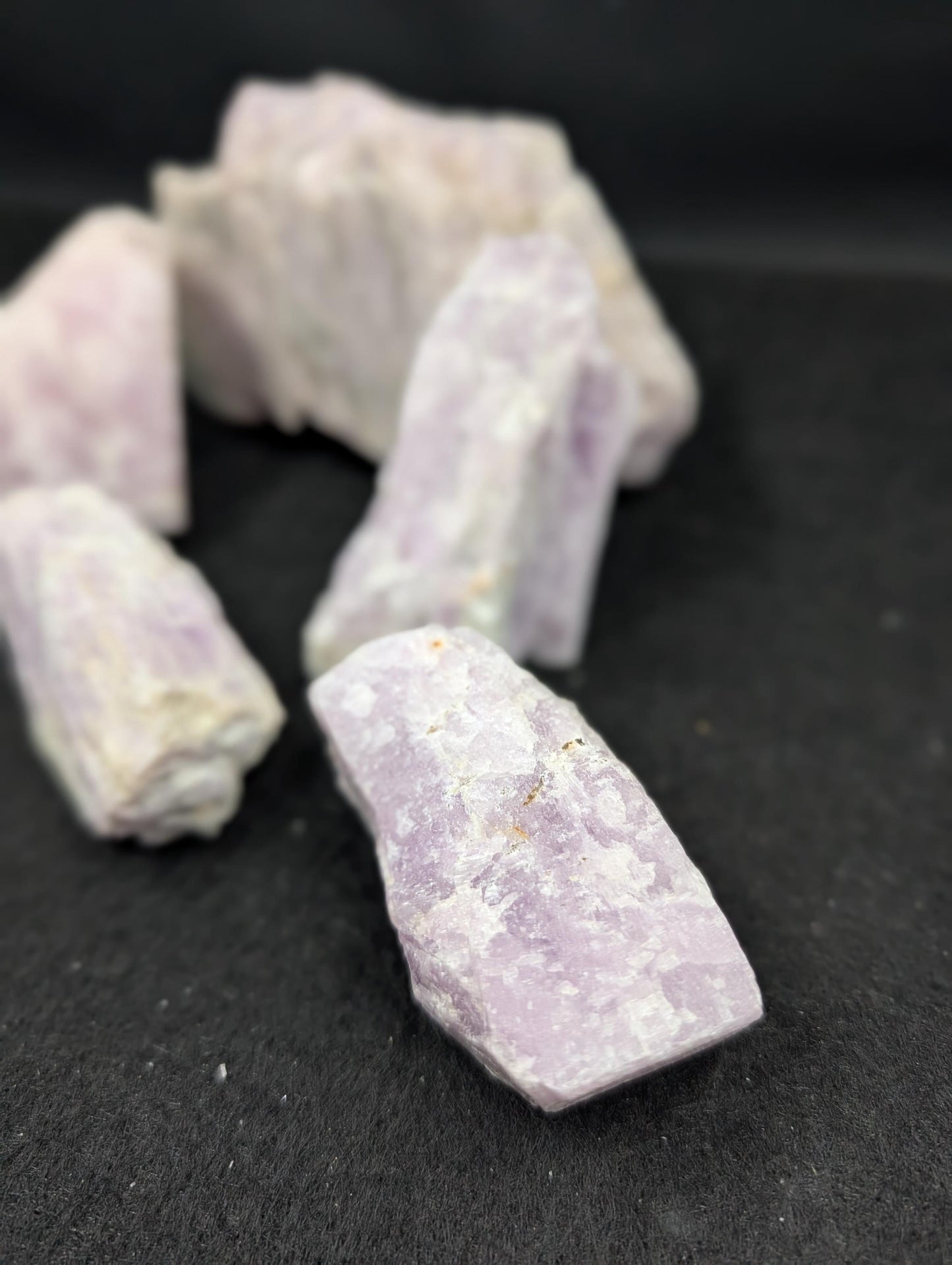 Kunzite - Nigeria - UV Orange LW - 200 grams