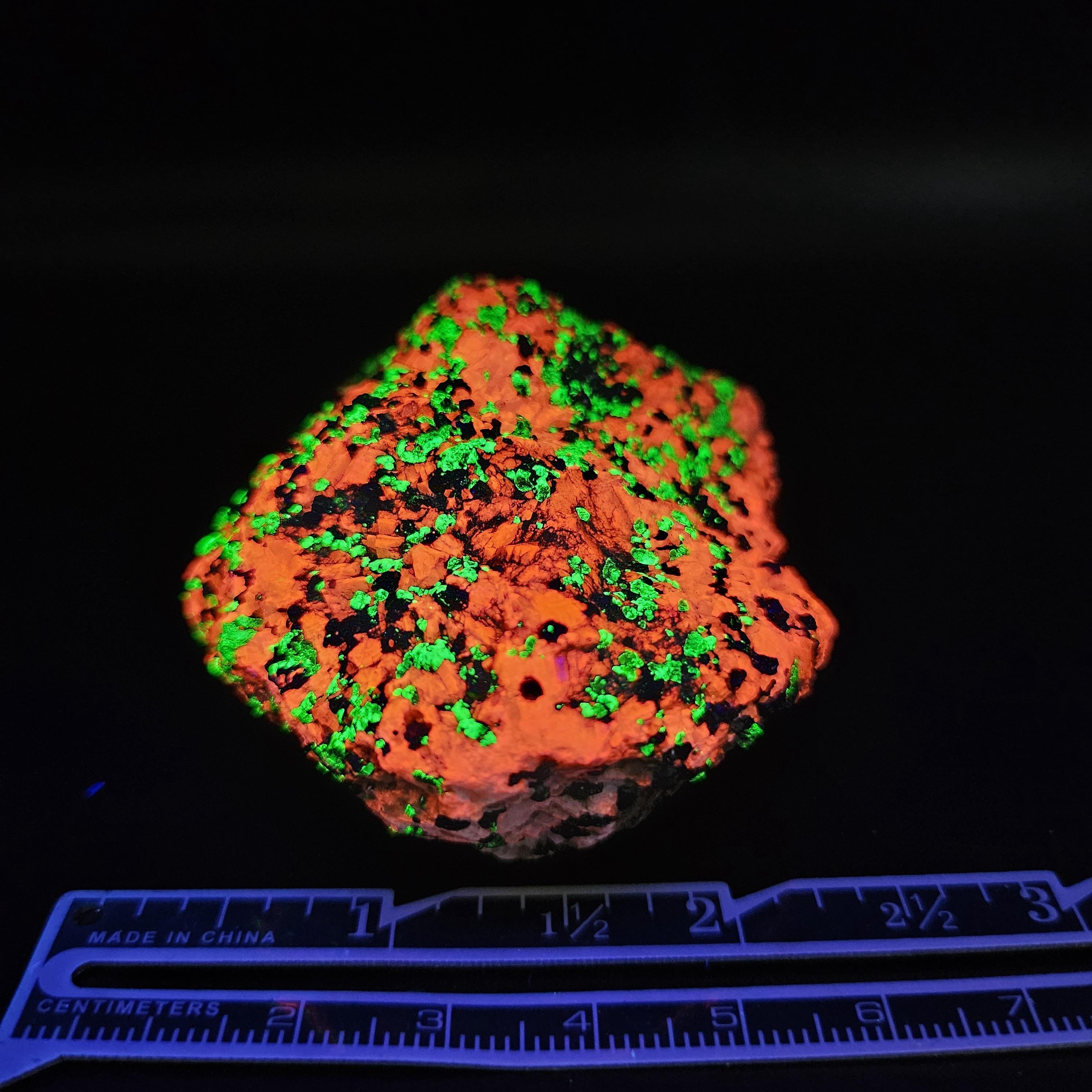 Franklin, NJ - Willemite, Calcite, and more - 450 grams - Fluorescent Mineral Mix by Sacred Alchemy Studios