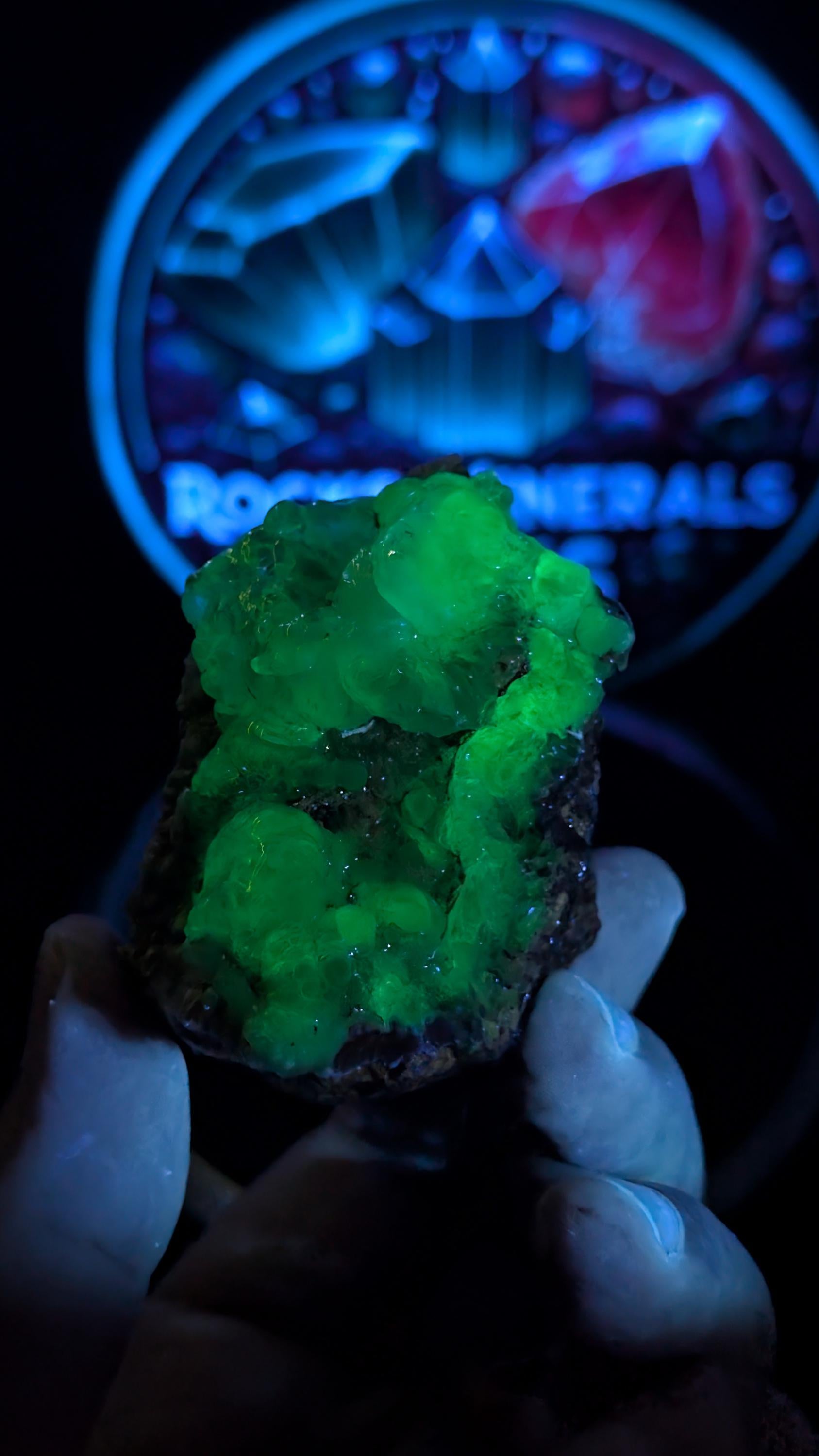Hyalite Opal - Mexico - San Felipe - UV by Sacred Alchemy Studios