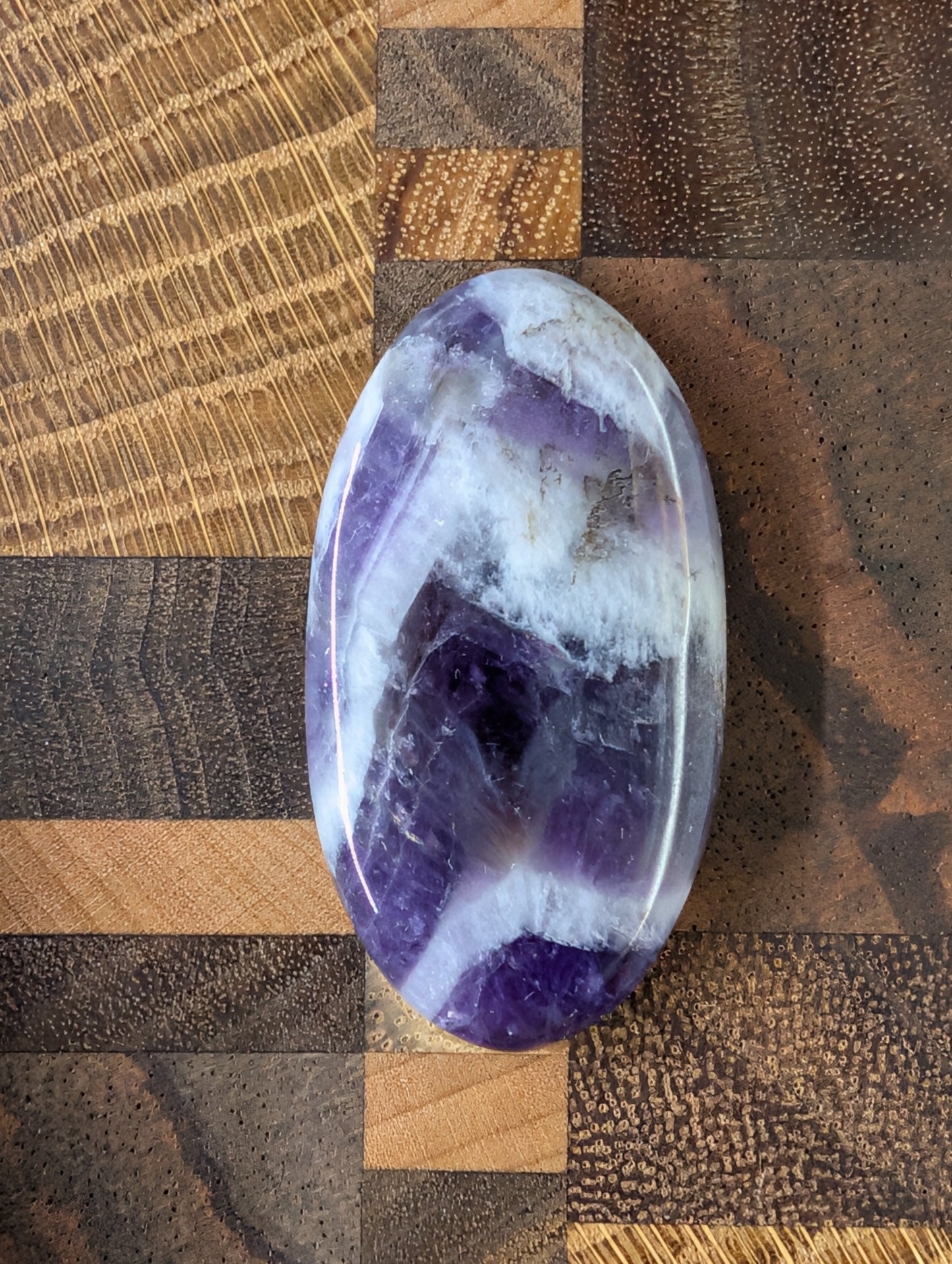 Amethyst - Chevron Amethyst - Rwanda - Cabochon - Distinctive Banding
