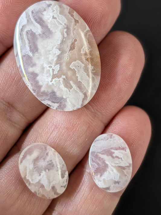 Plume Agate Cabochon Oval Set – Pendant and Earrings