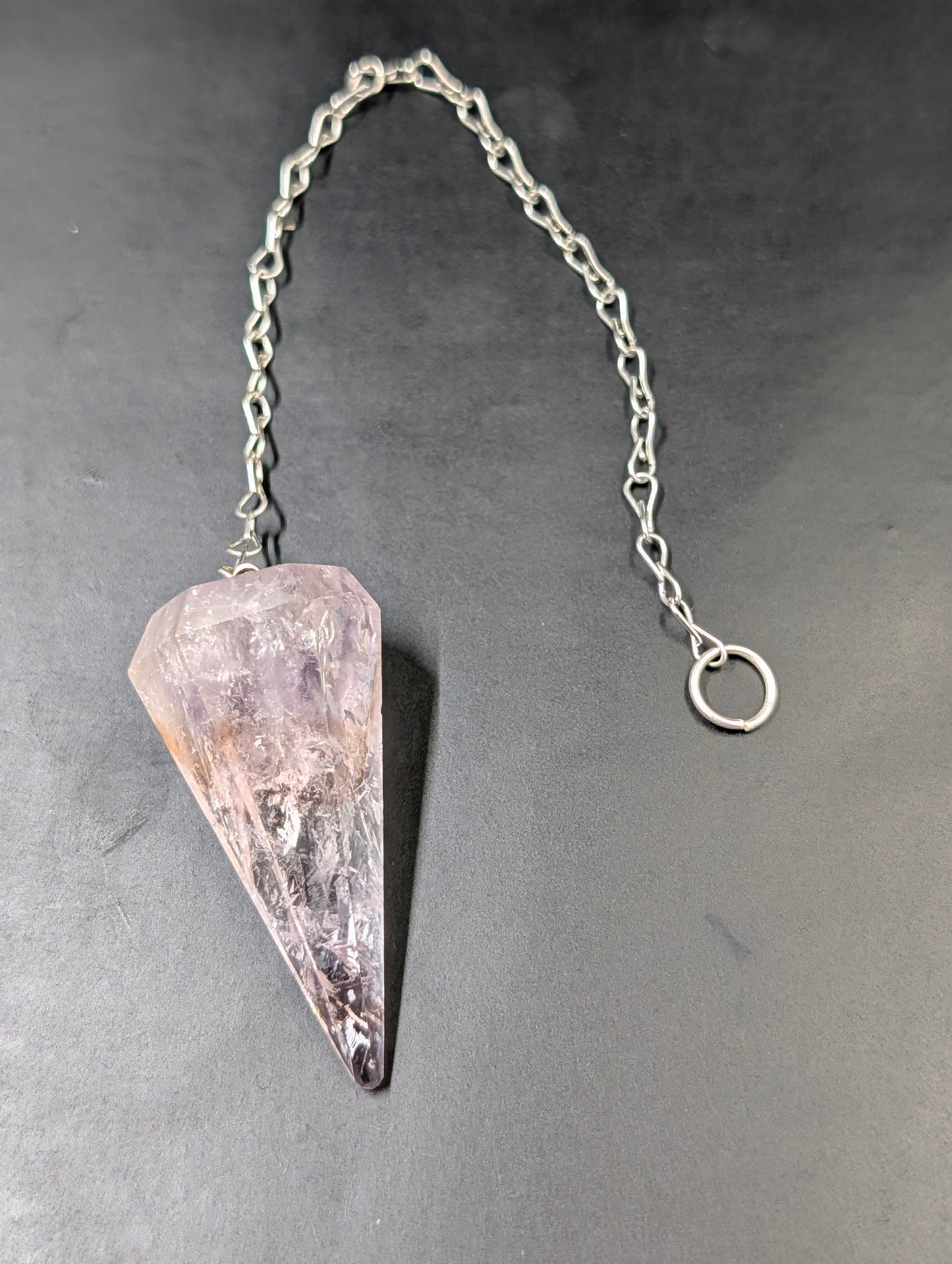 Amethyst & Powellite Pendulum – UV-Reactive Yellow