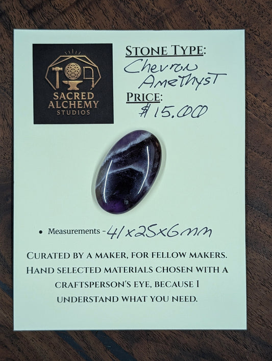 Amethyst - Chevron Amethyst - Rwanda - Cabochon - Distinctive Banding