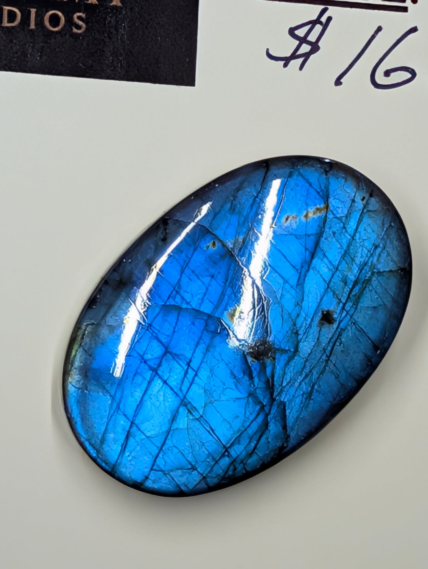 LABRADORITE - IRIDESCENT MADAGASCAR - OVAL