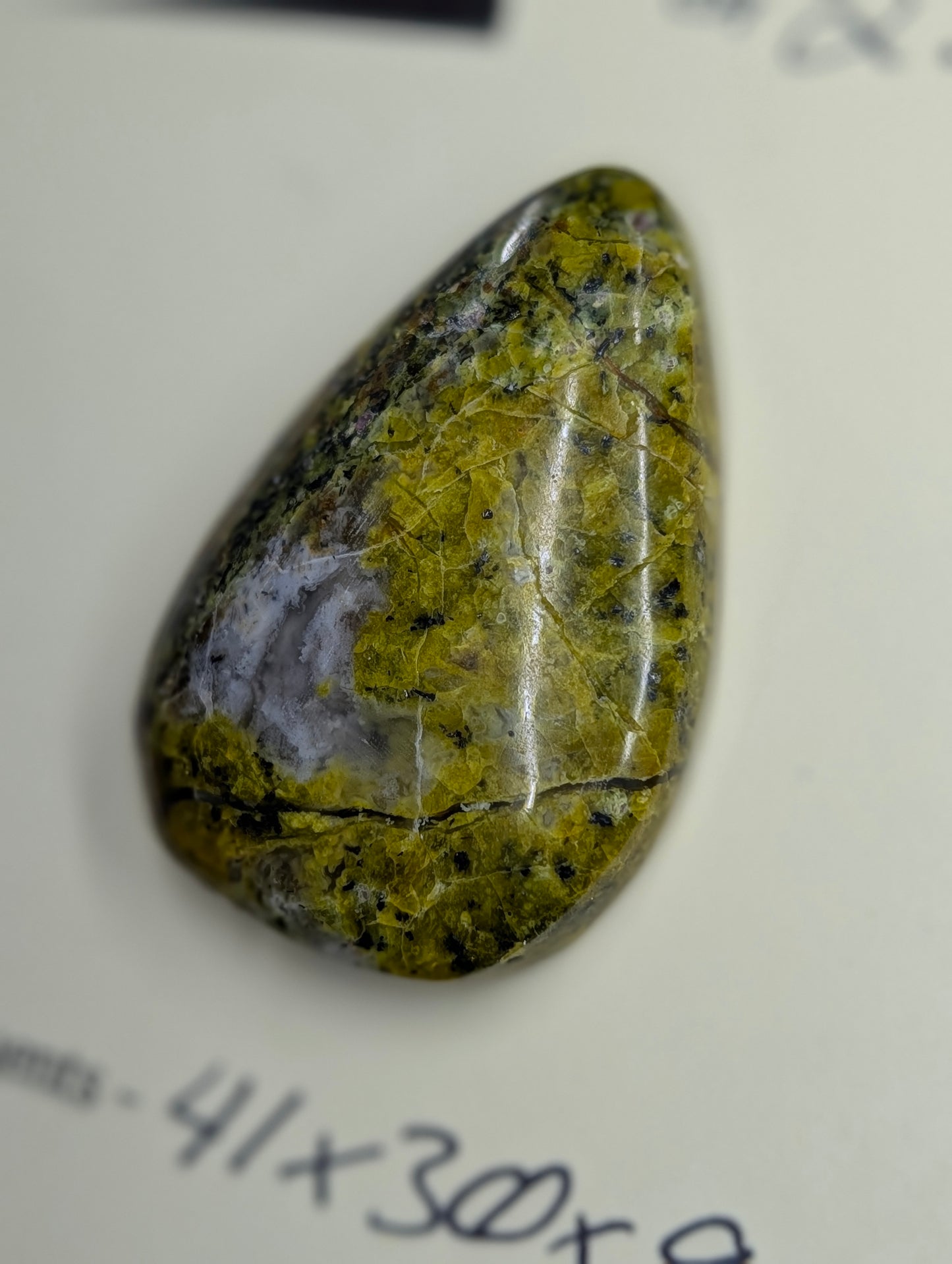 Green Opal - Madagascar - 1 Cabochon - Translucent Apple-Green