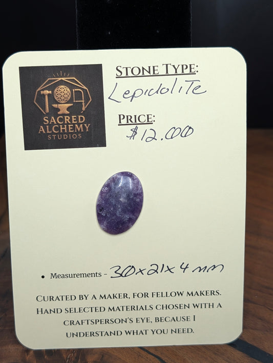 Lepidolite - India - 1 Cabochon Handcrafted