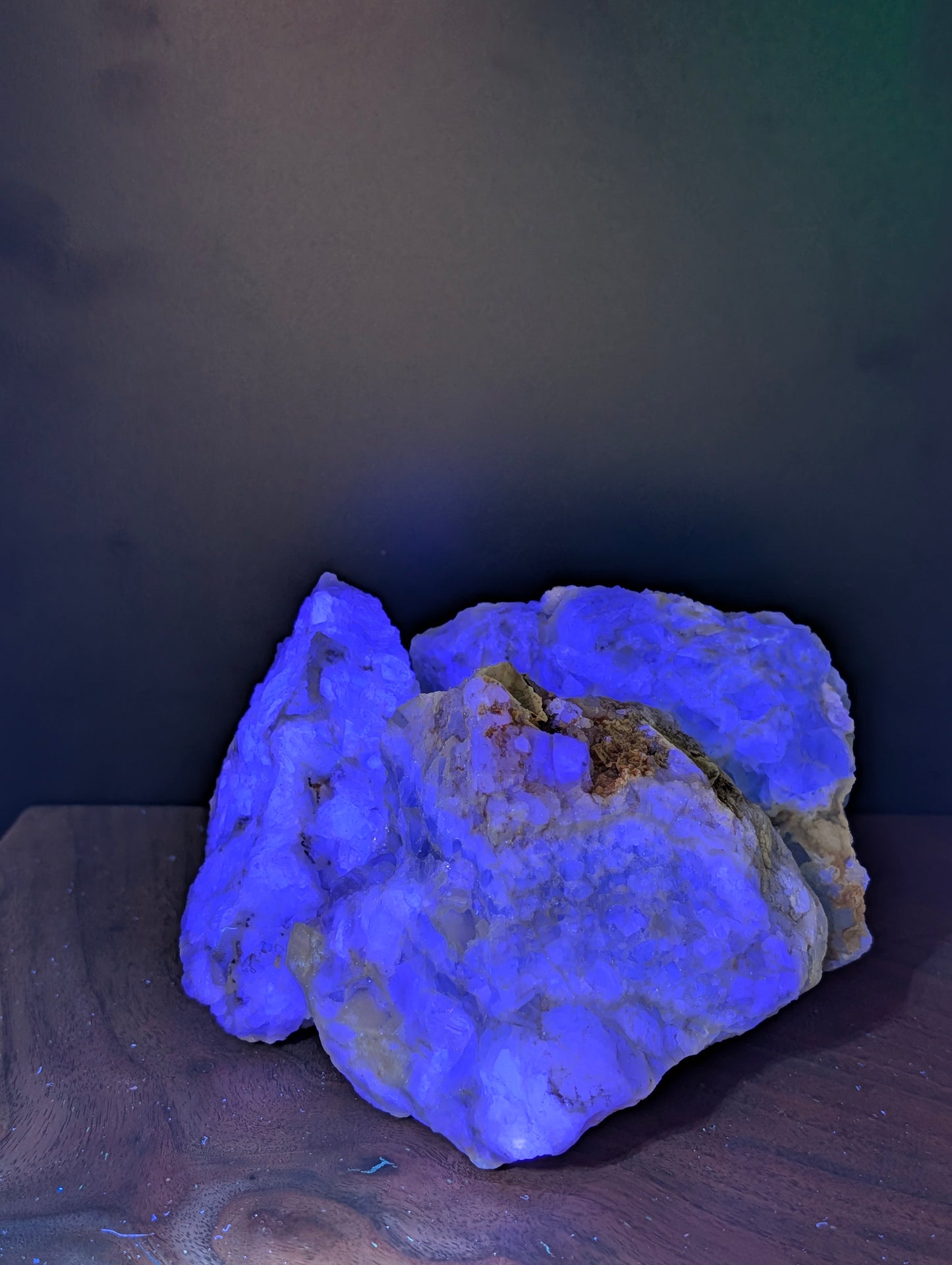 Fluorite - Mexico - Mina La Navidad - Fluorescent Mineral - per 450 g