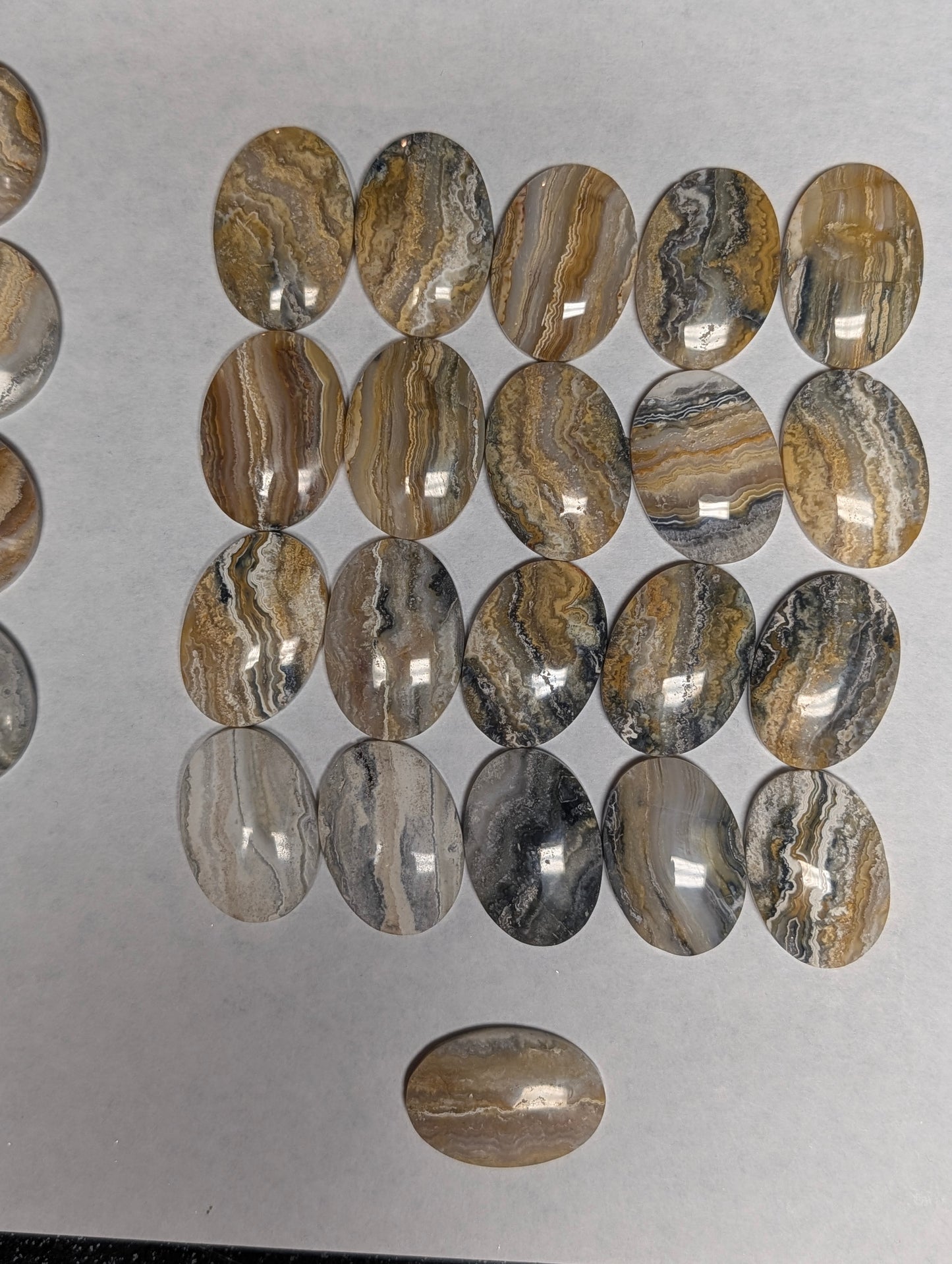 Oval Shape - Lace Agate - Design-Ready Calibrated Sets