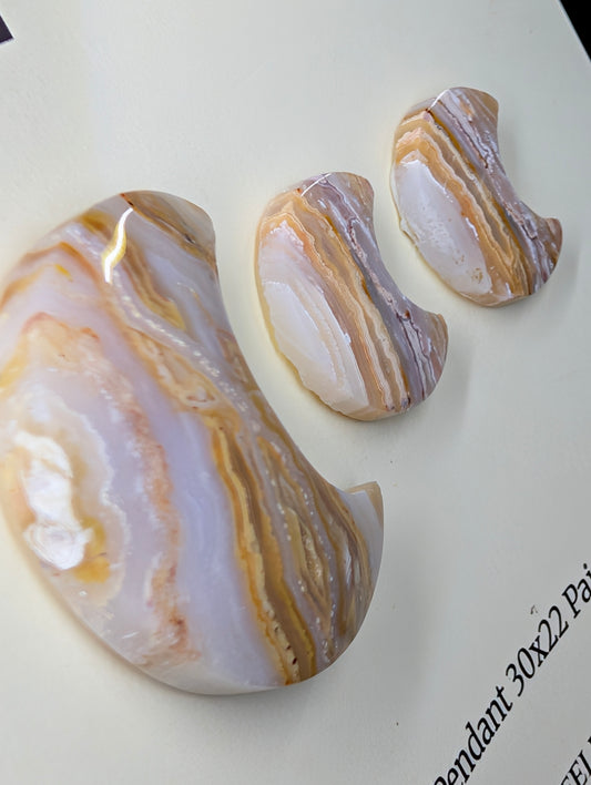 Crescent Moon Shape - Lace Agate - Design-Ready Calibrated Sets