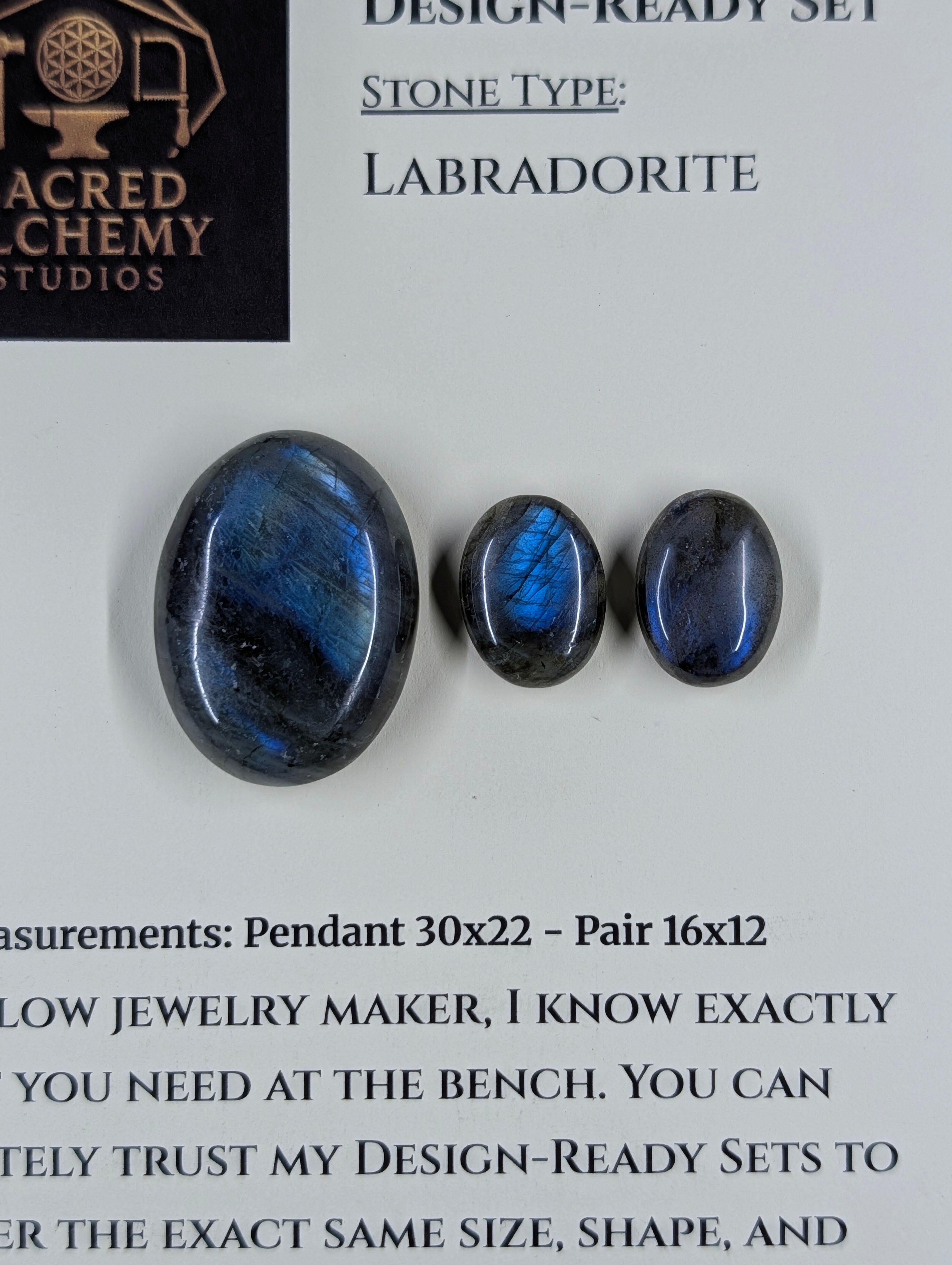 Oval Shape - Labradorite - Design-Ready Set