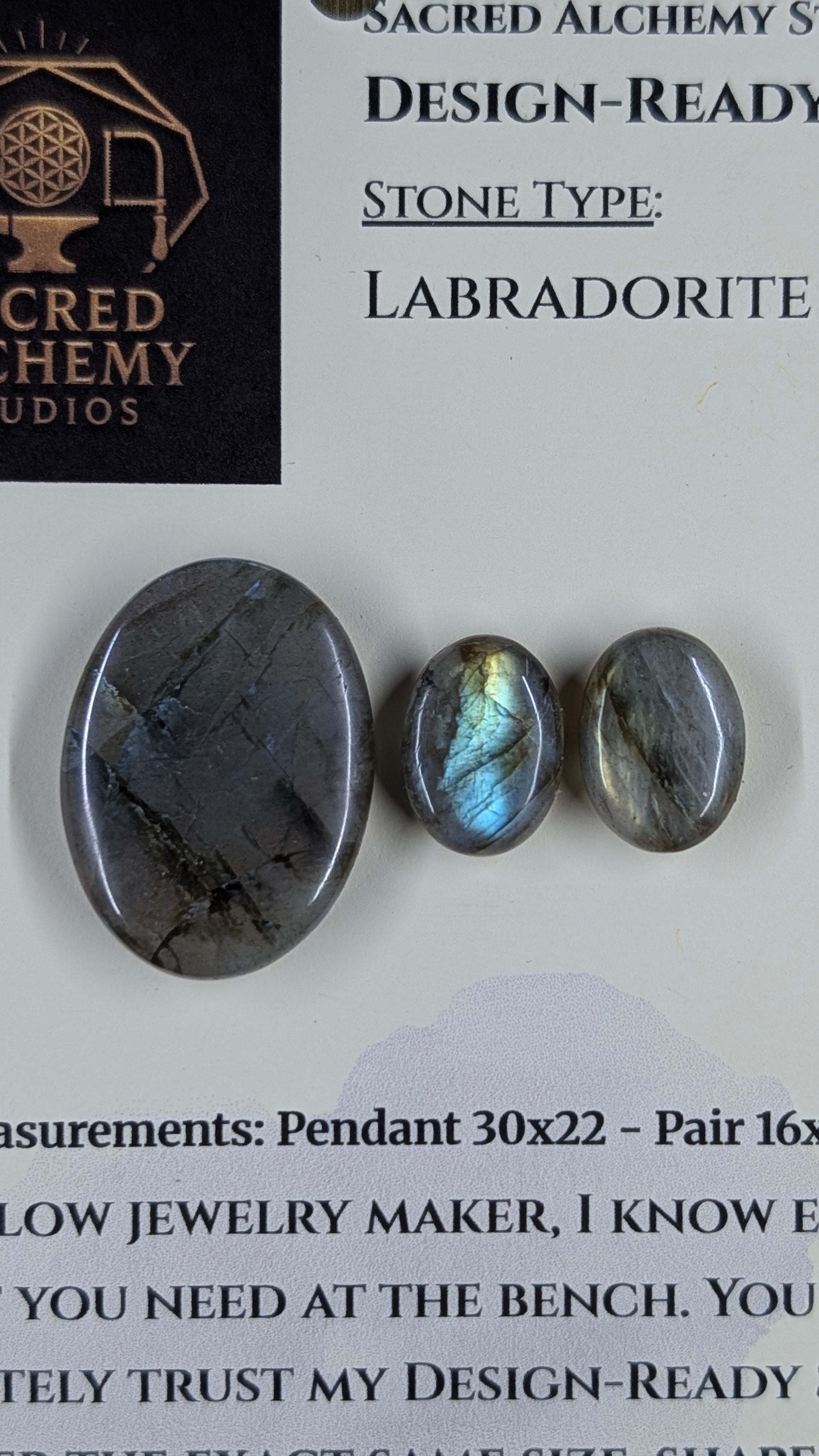 Oval Shape - Labradorite - Design-Ready Set