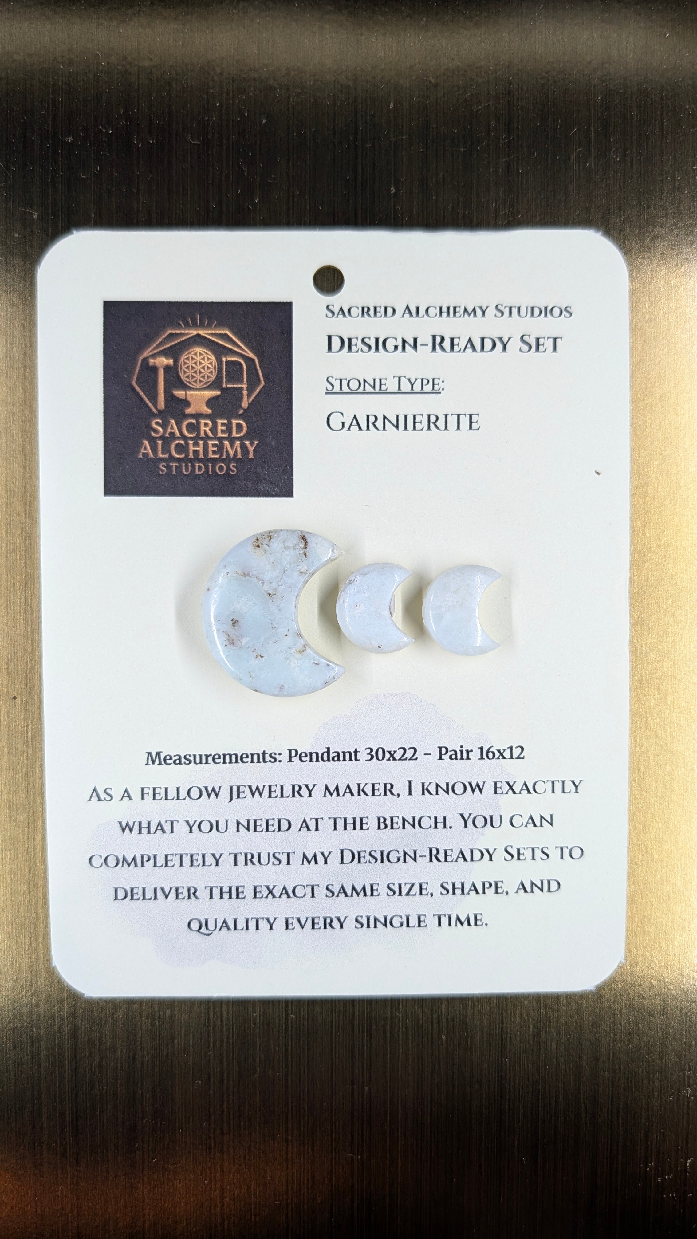 Crescent Moon - Garnierite - Design-Ready Set