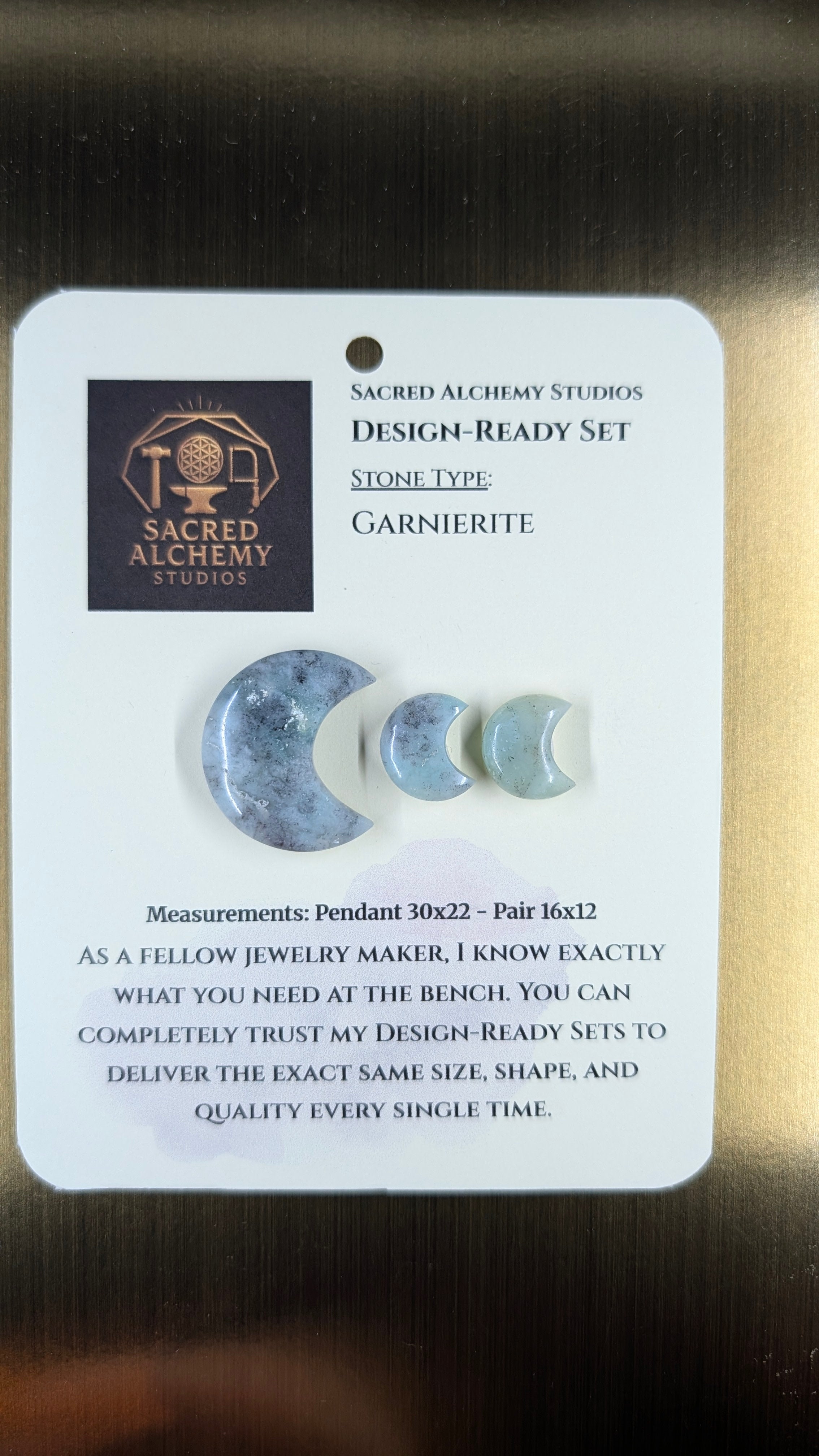 Crescent Moon - Garnierite - Design-Ready Set