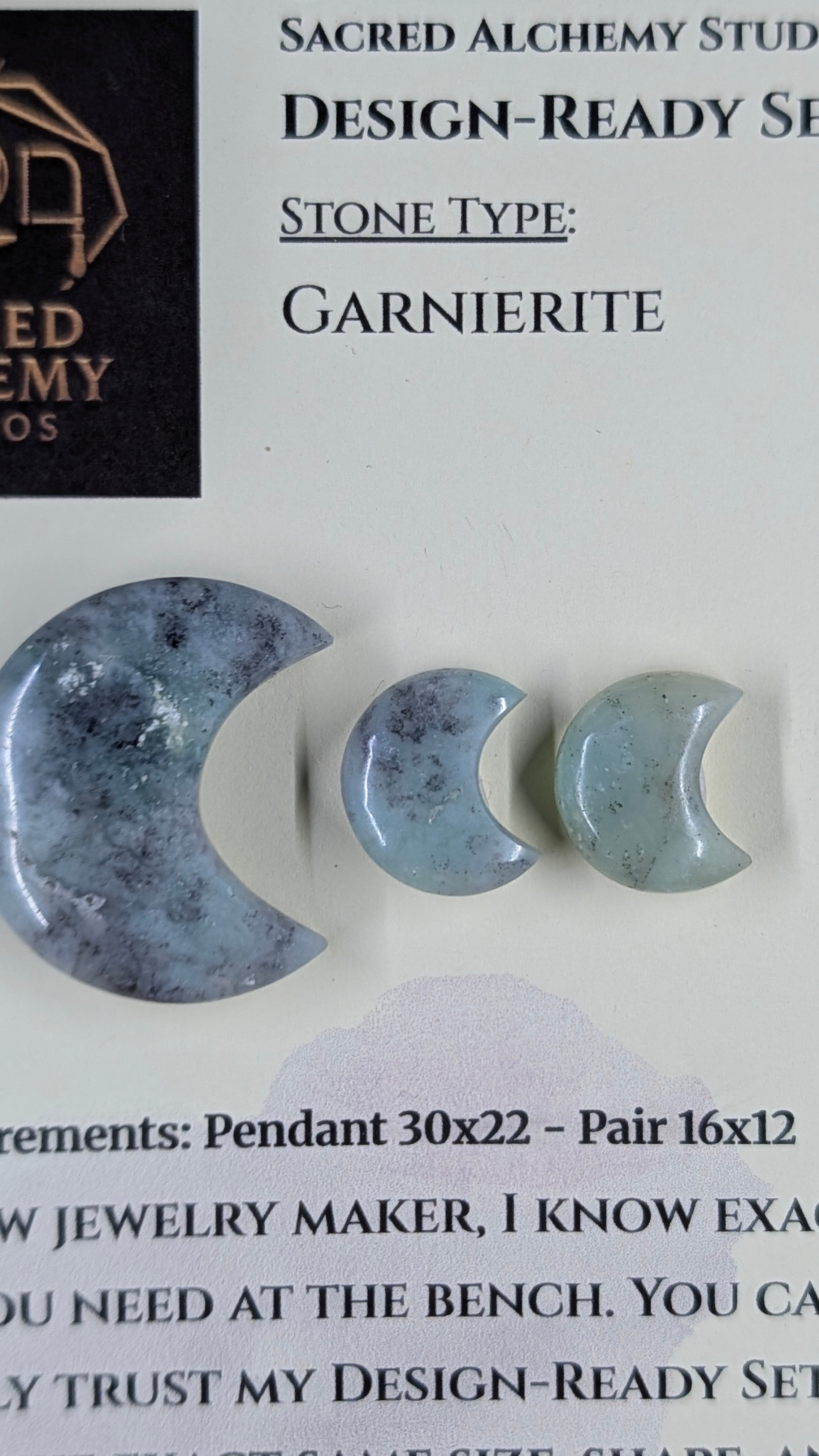 Crescent Moon - Garnierite - Design-Ready Set