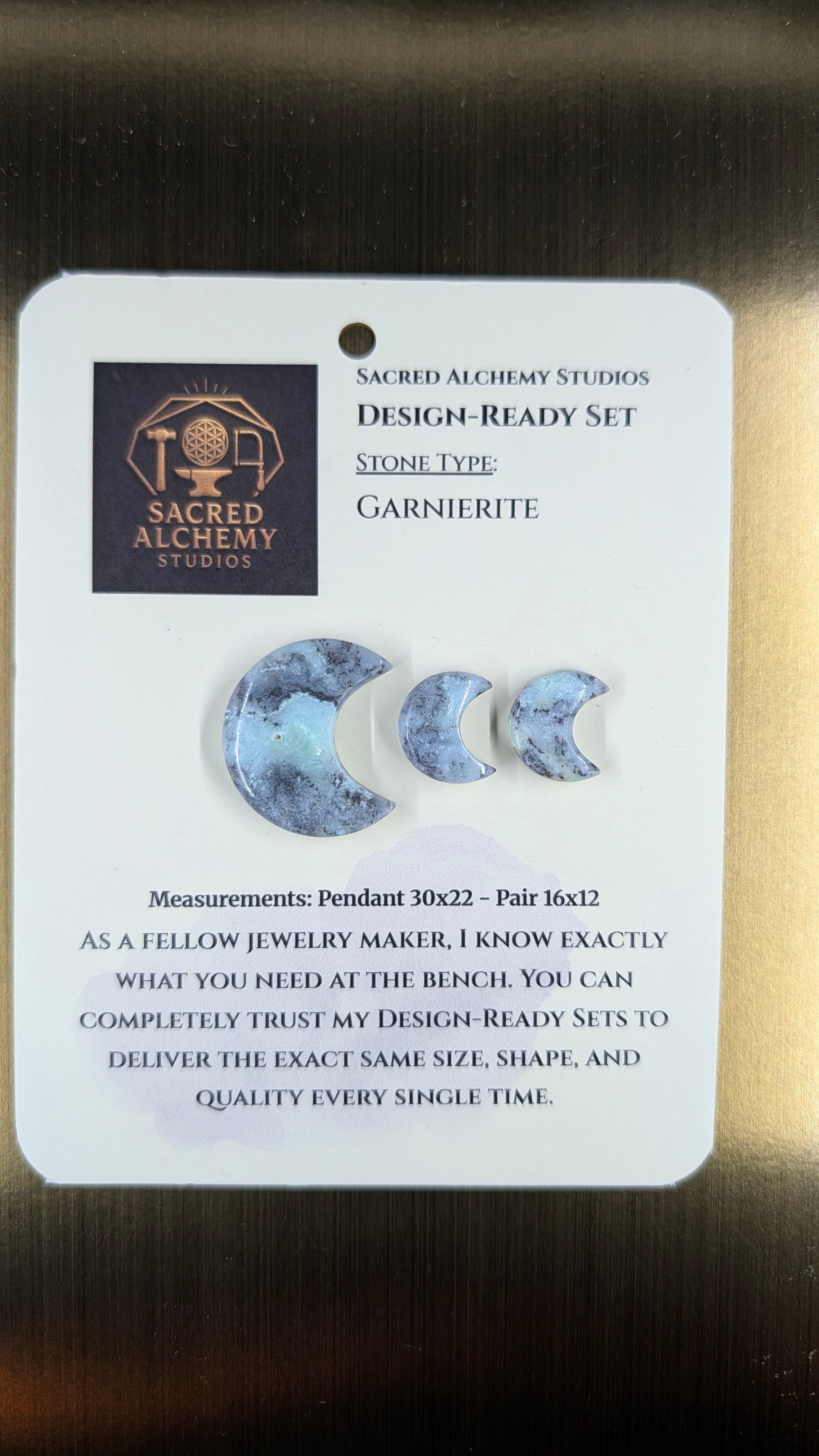 Crescent Moon - Garnierite - Design-Ready Set