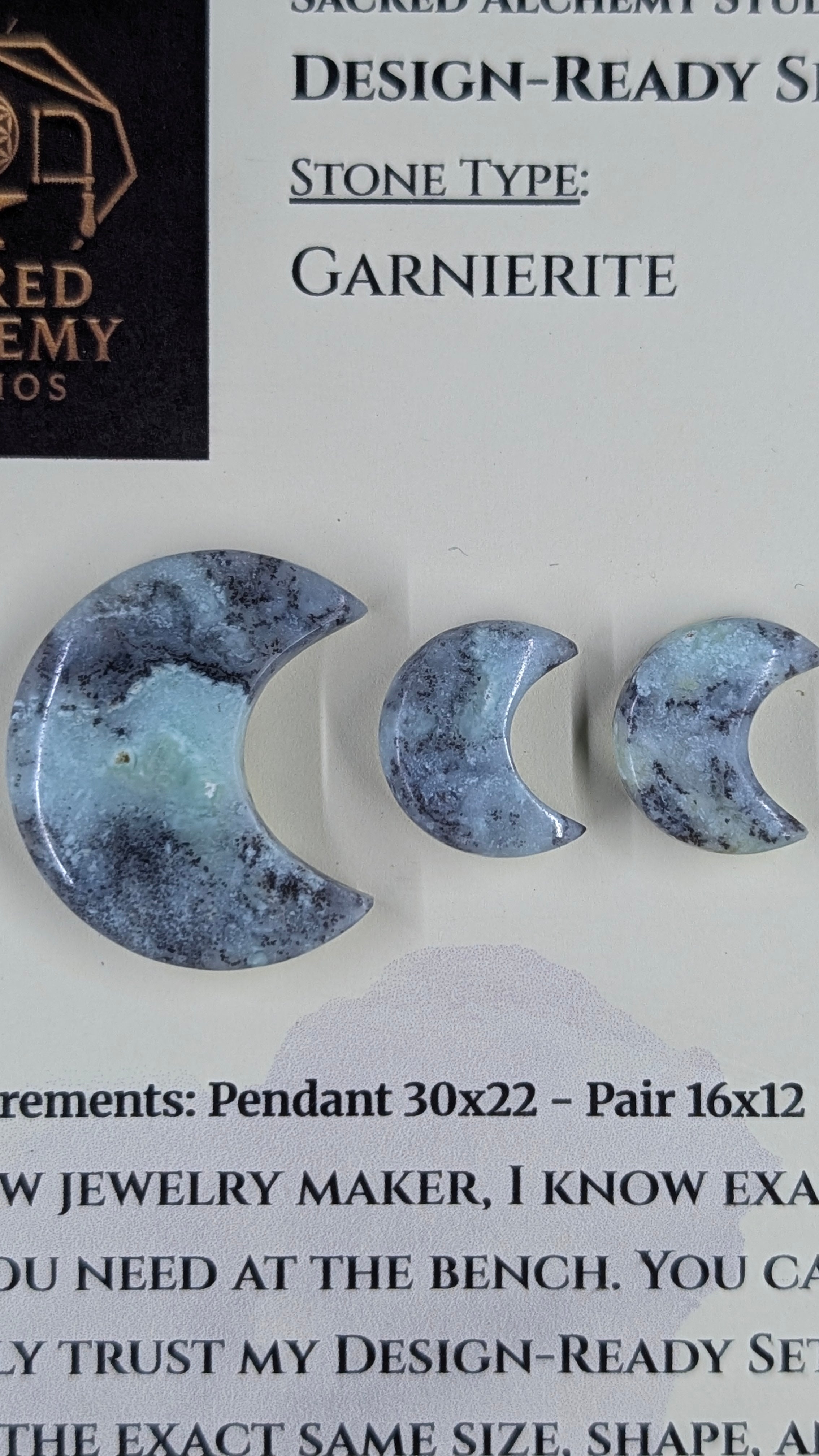 Crescent Moon - Garnierite - Design-Ready Set