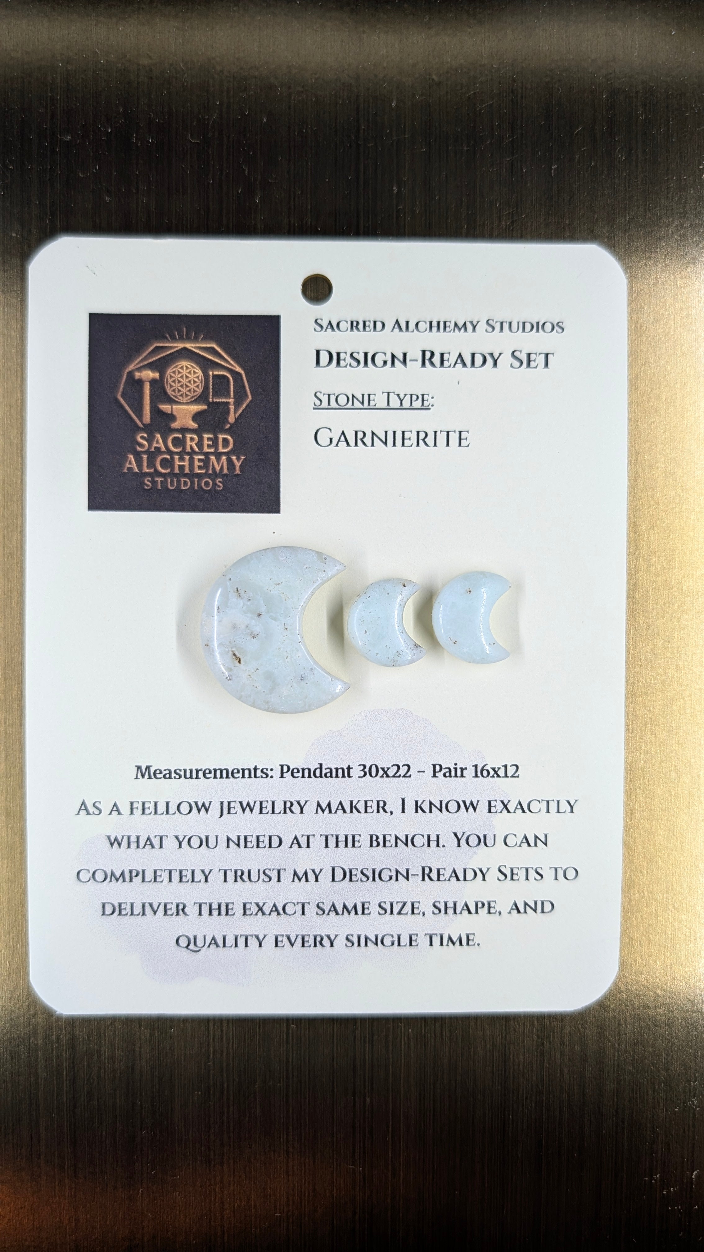 Crescent Moon - Garnierite - Design-Ready Set