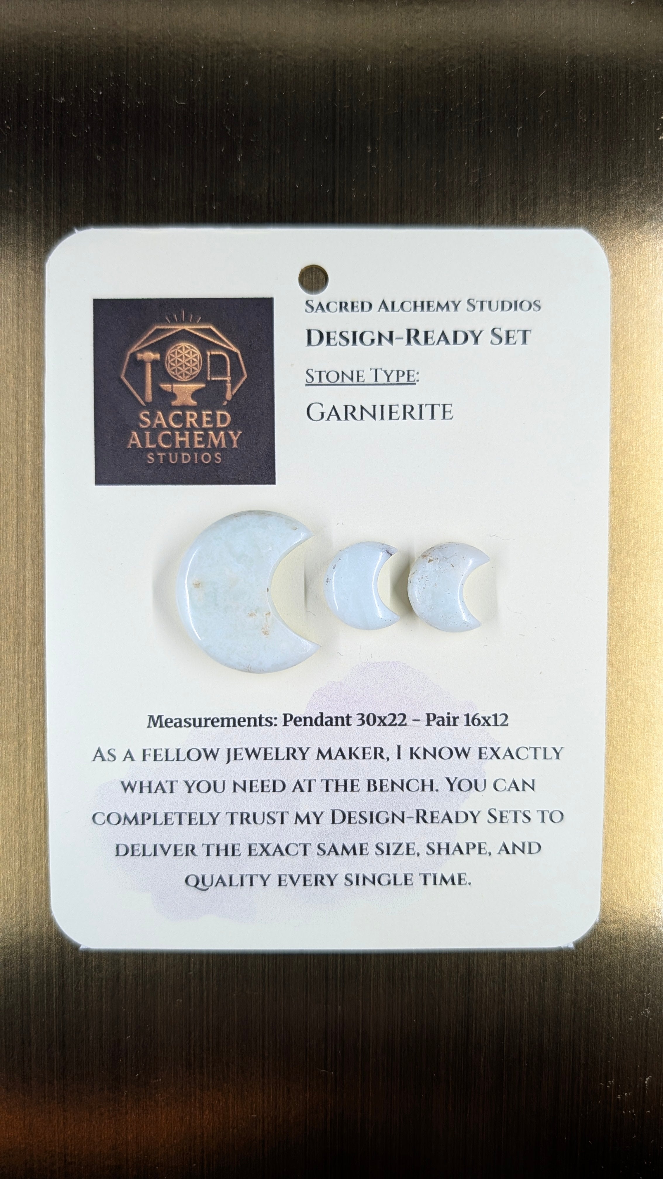Crescent Moon - Garnierite - Design-Ready Set