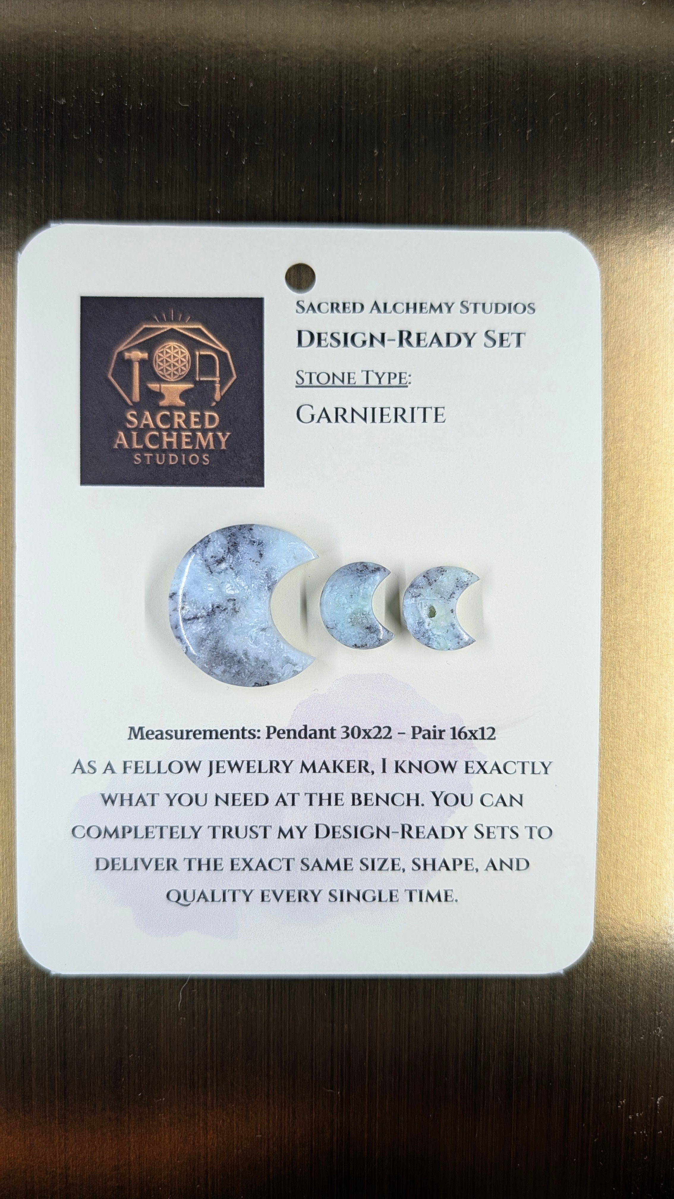 Crescent Moon - Garnierite - Design-Ready Set