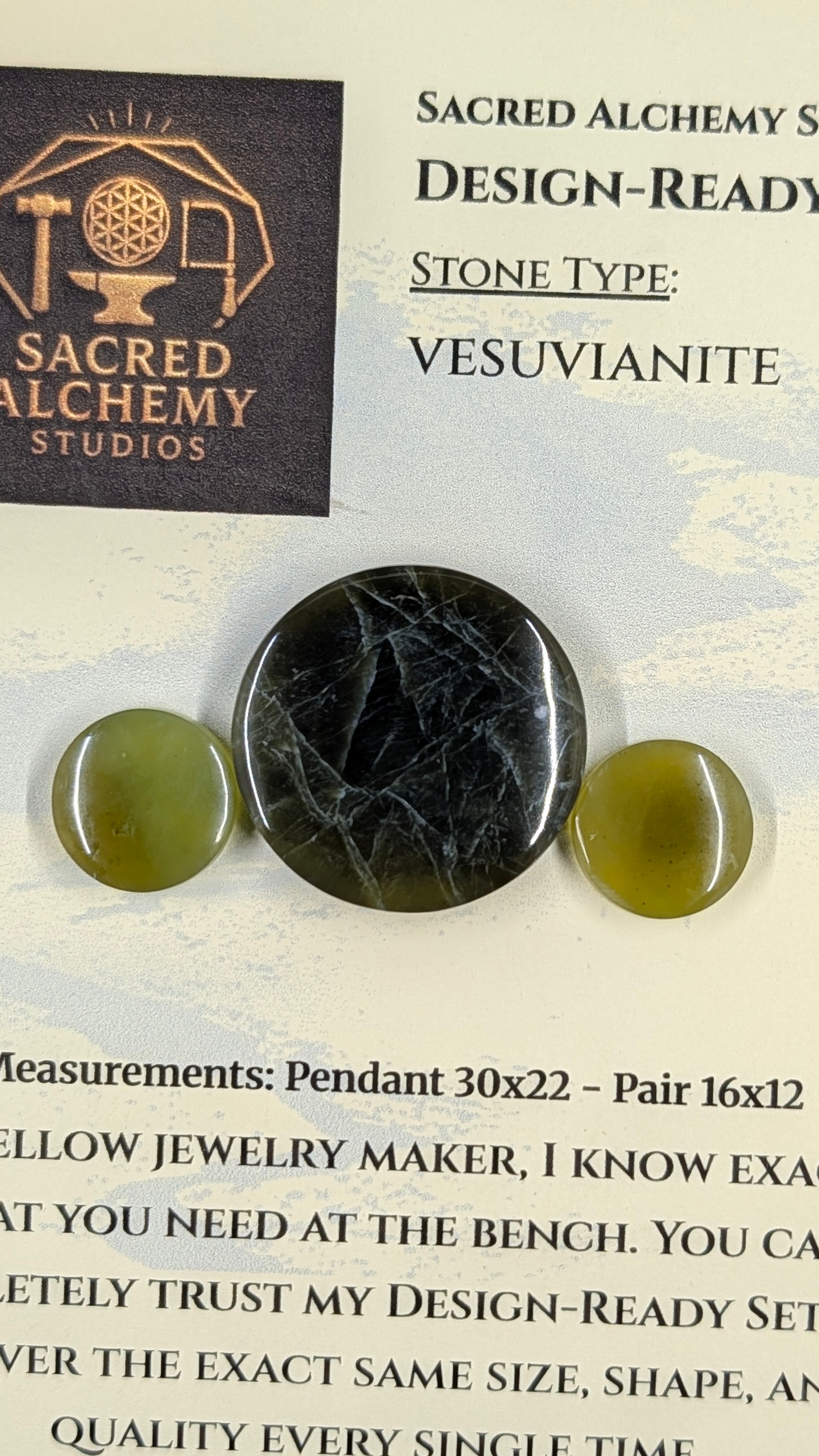 Circle Shape - Vesuvianite - Design Ready