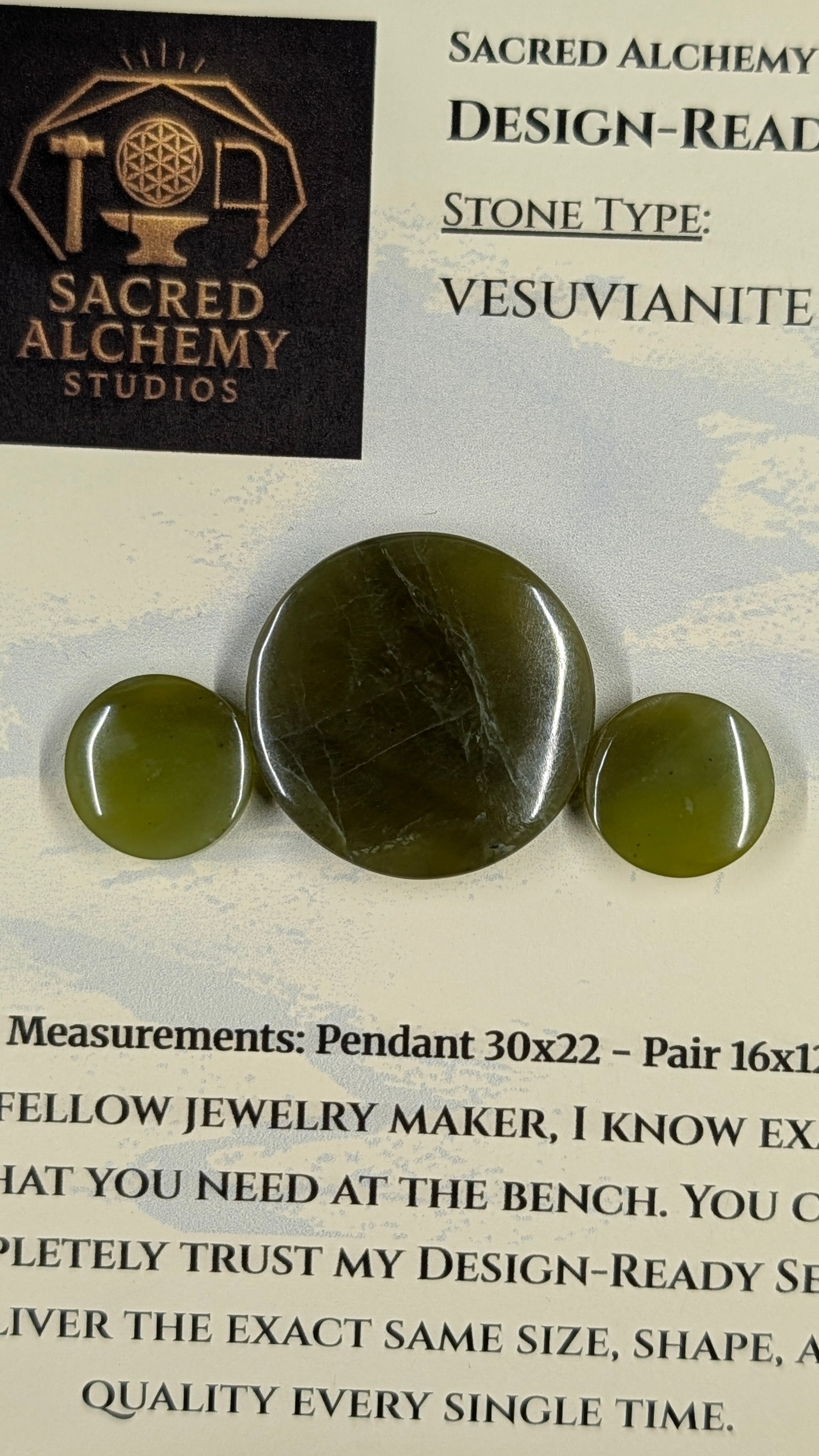 Circle Shape - Vesuvianite - Design Ready