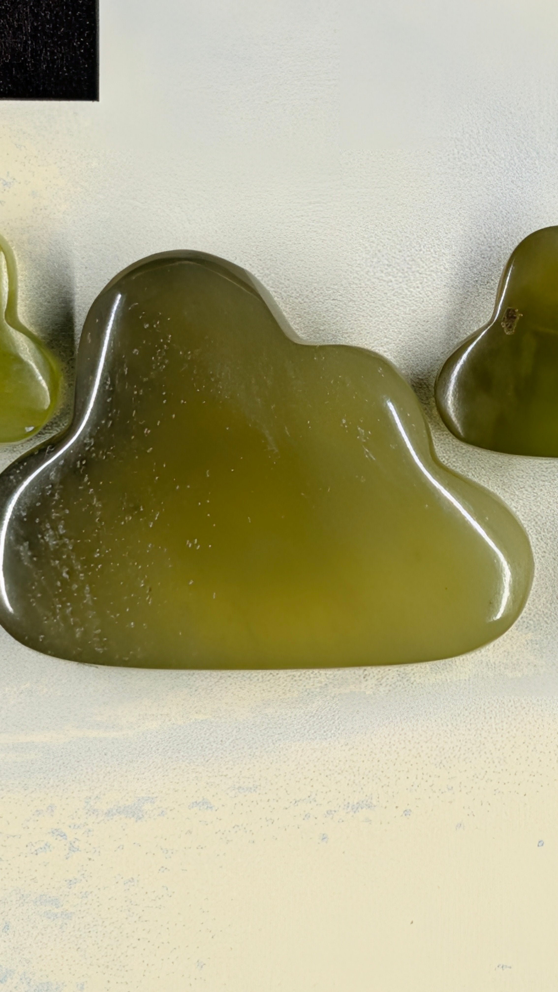 Cloud Shape - Vesuvianite - Design Ready