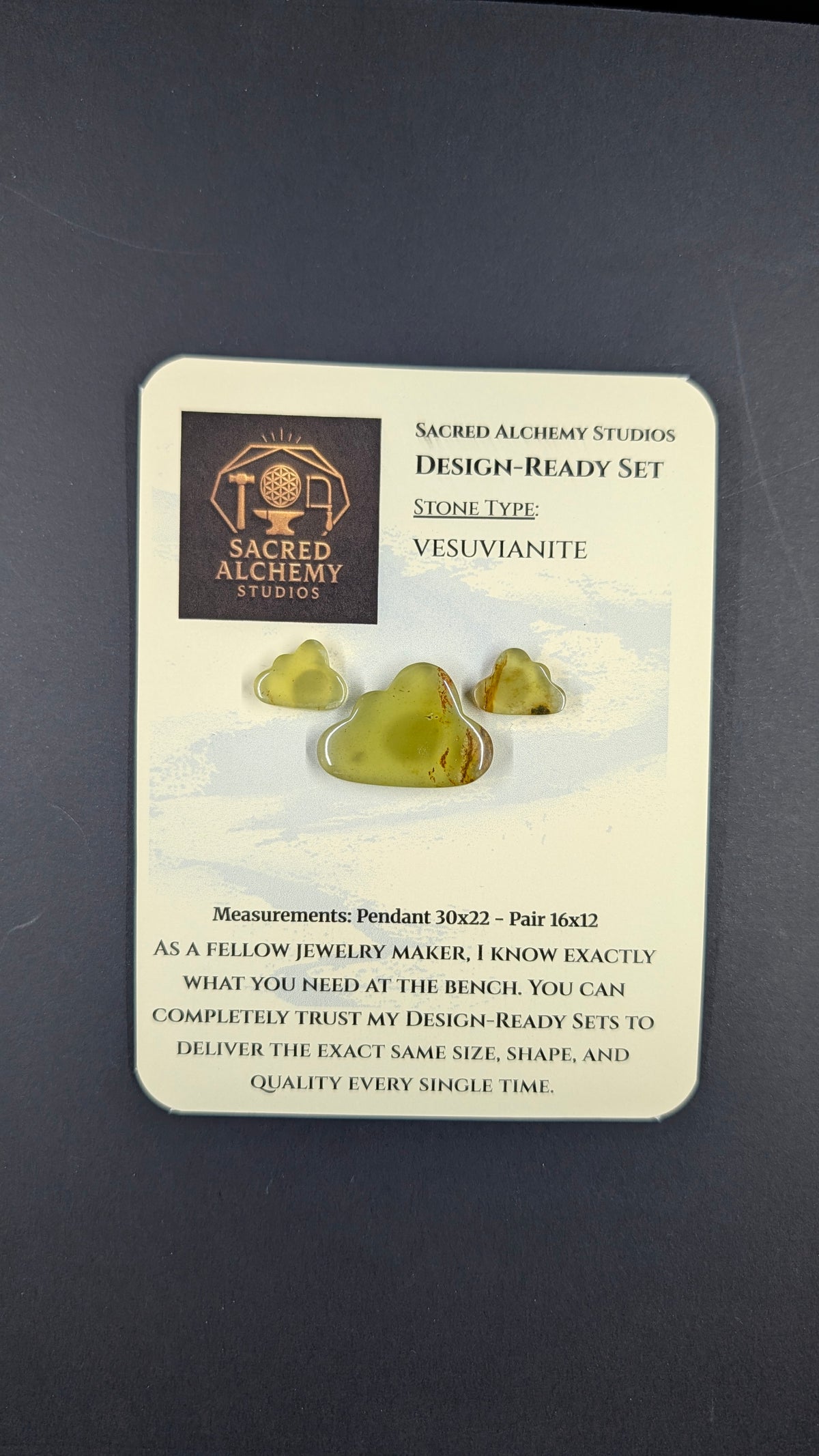 Cloud Shape - Vesuvianite - Design-Ready™™