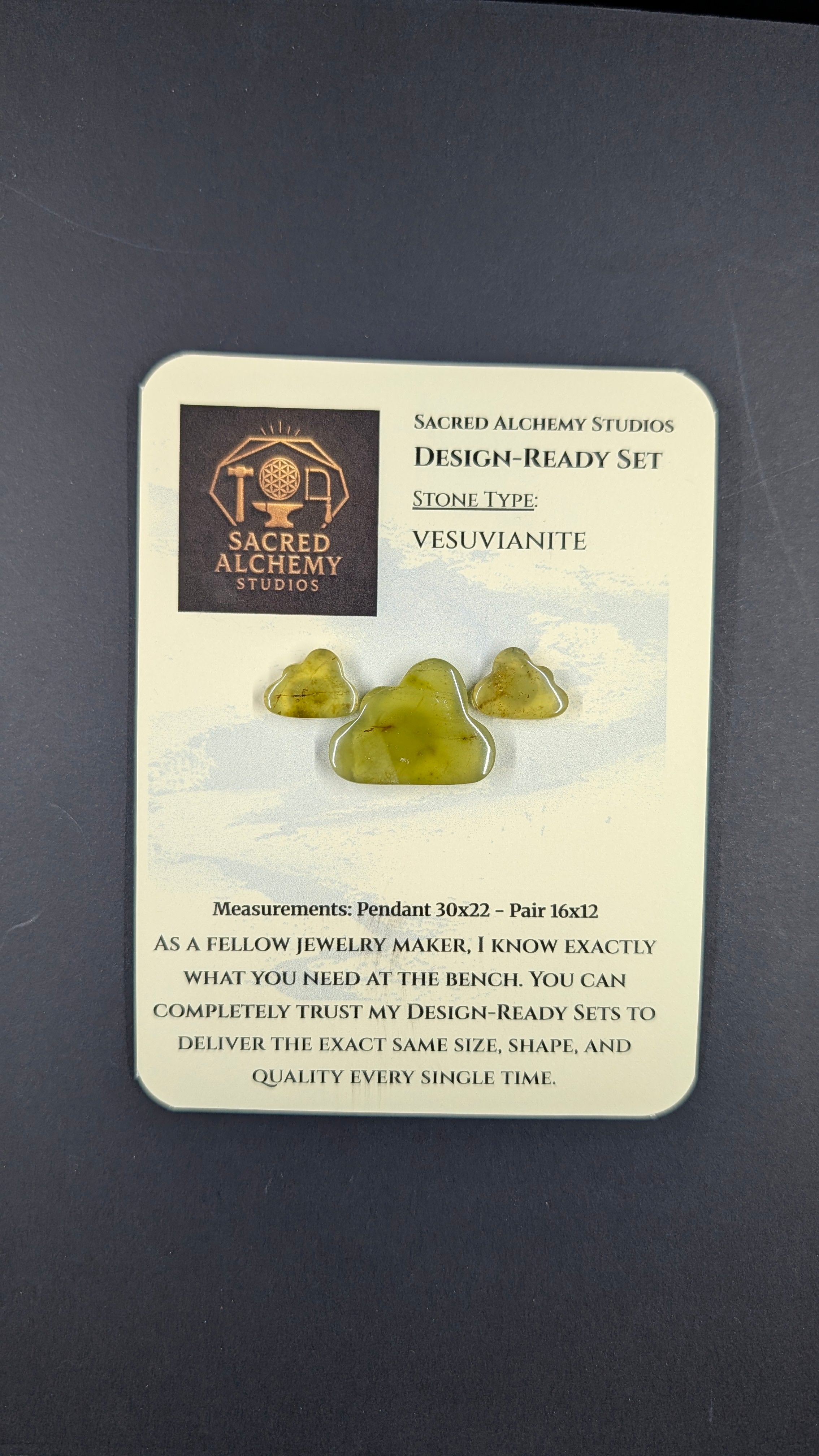 Cloud Shape - Vesuvianite - Design Ready