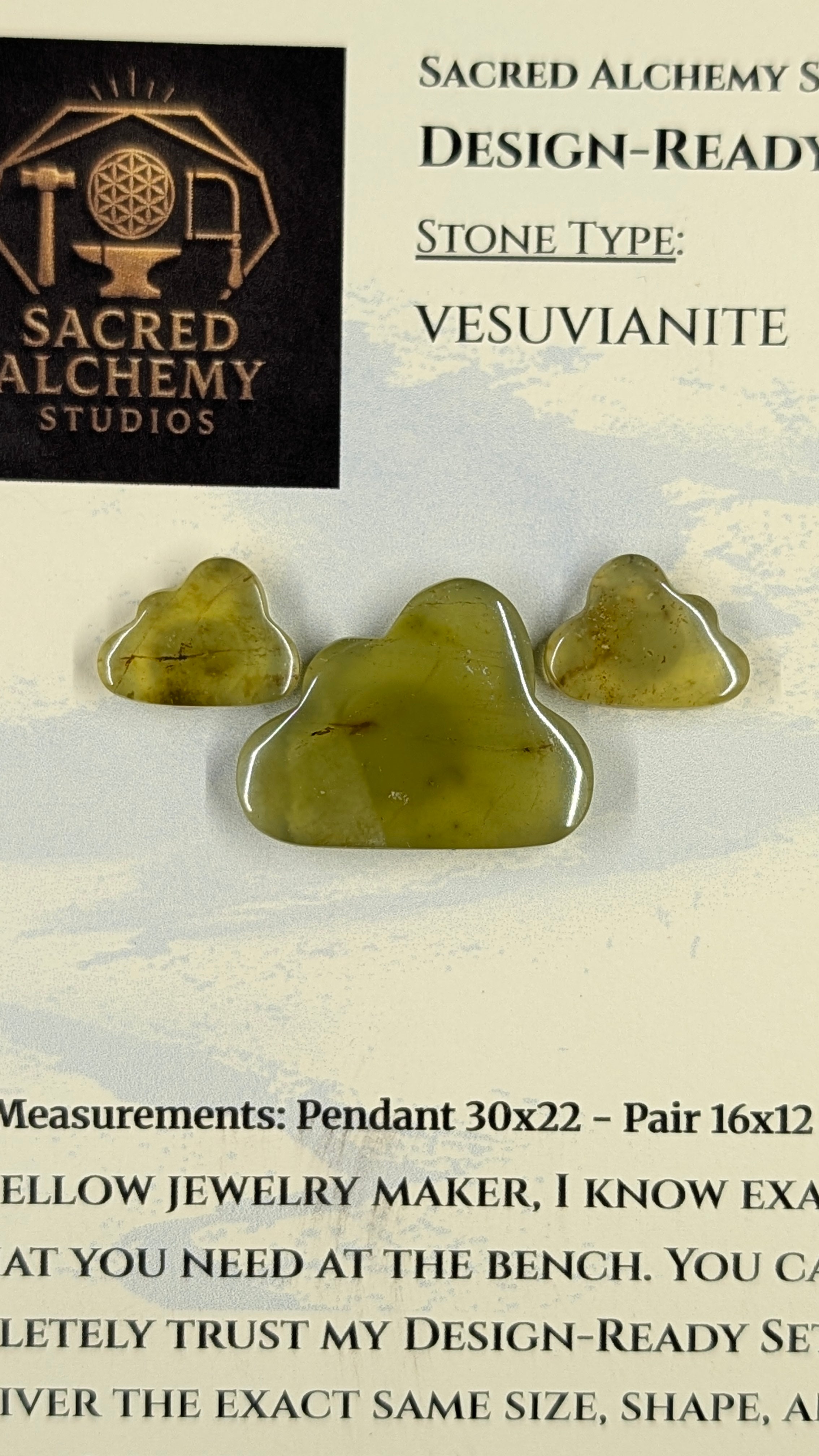 Cloud Shape - Vesuvianite - Design Ready