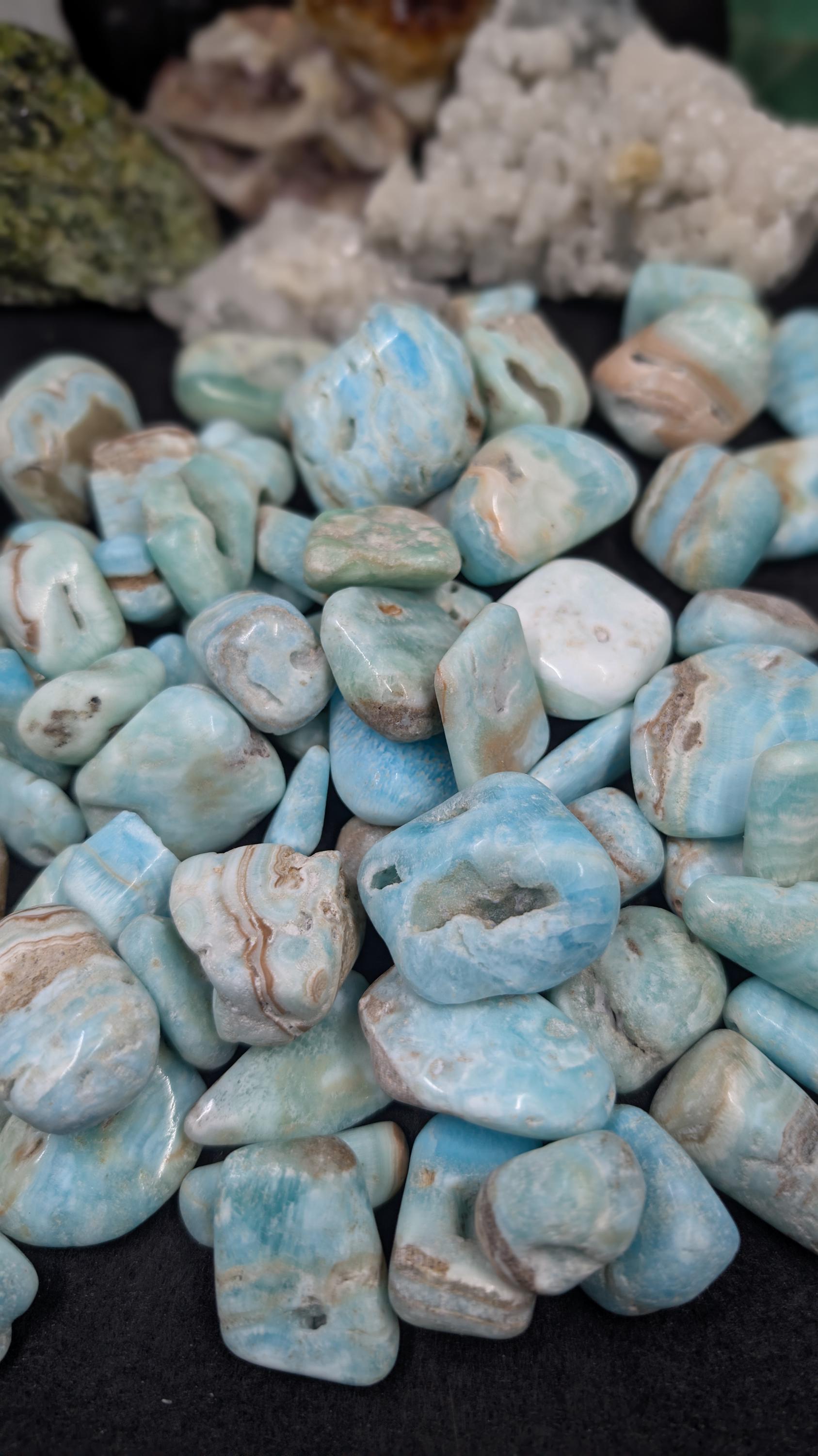 Calcite - Caribbean Blue Calcite – Pakistan – 100g of Tumbled Pieces
