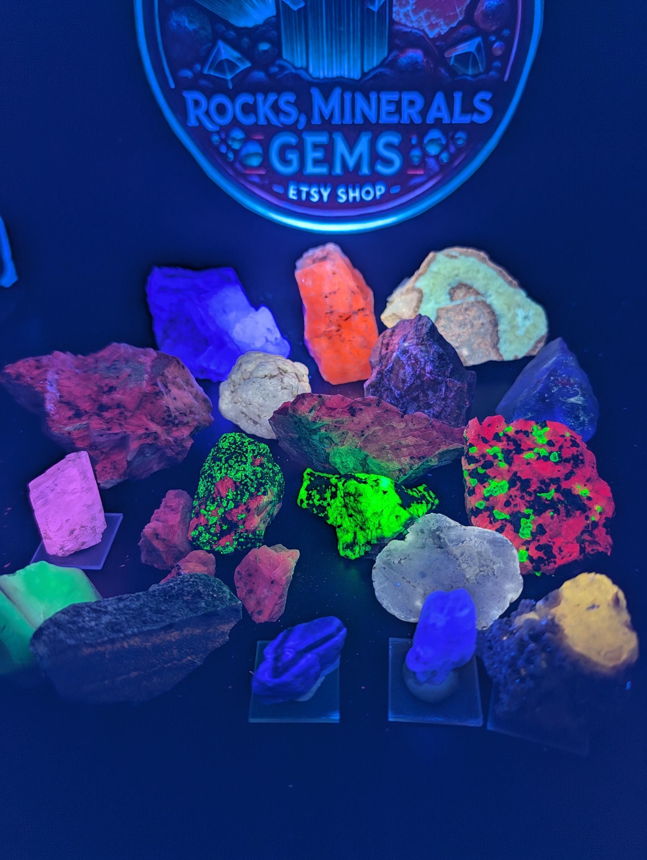 Fluorescent Minerals - Assorted 10 pcs by Sacred Alchemy Studios