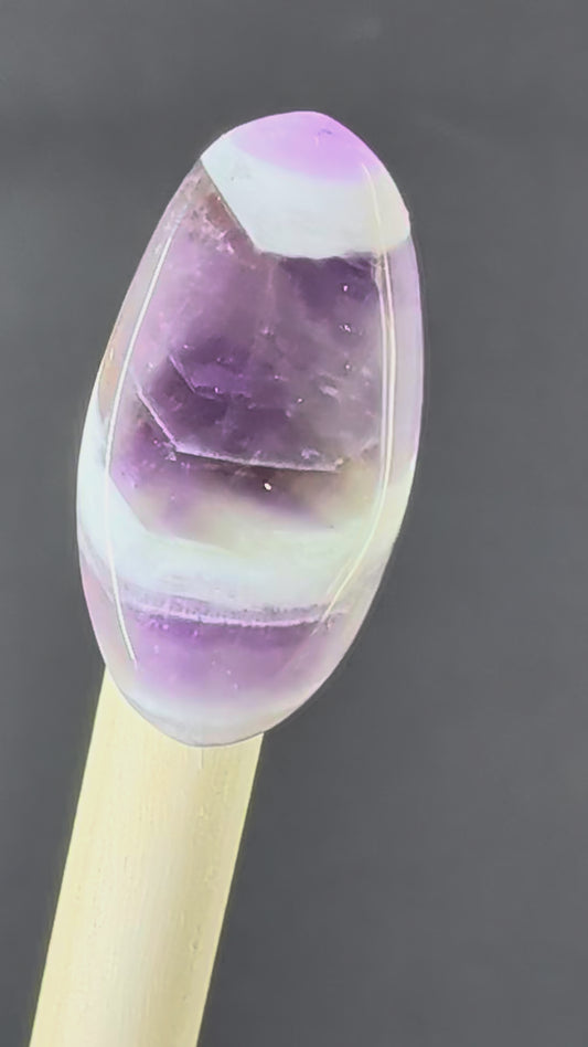 Amethyst - Chevron Amethyst - Rwanda - Cabochon - Distinctive Banding