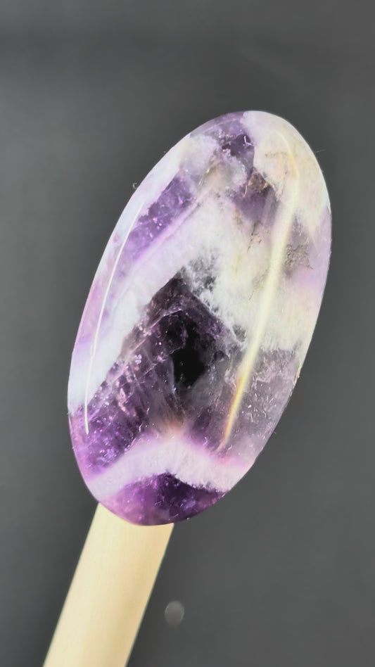 Amethyst - Chevron Amethyst - Rwanda - Cabochon - Distinctive Banding