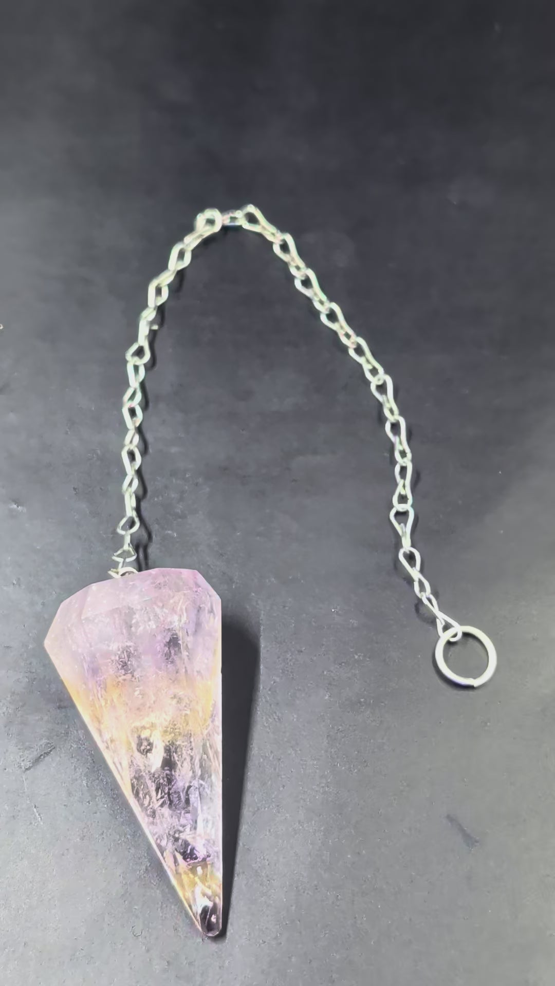 Amethyst & Powellite Pendulum – UV-Reactive Yellow
